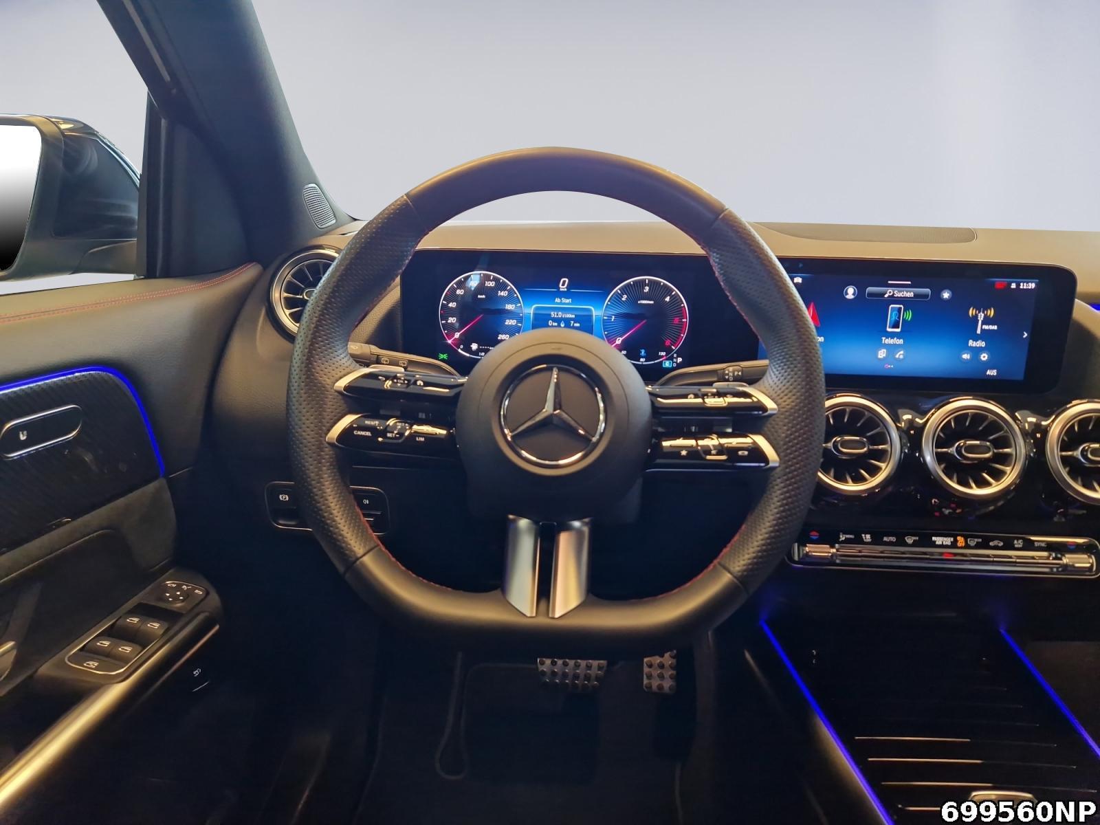 Fahrzeugabbildung Mercedes-Benz GLA 200 d AMG Line LED Kamera Keyless 19