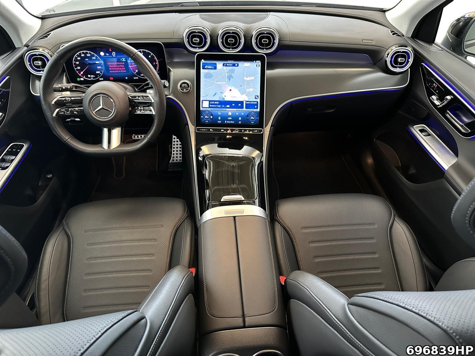 Fahrzeugabbildung Mercedes-Benz GLC 220 d 4M AMG Night AHK Memory Kamera 20