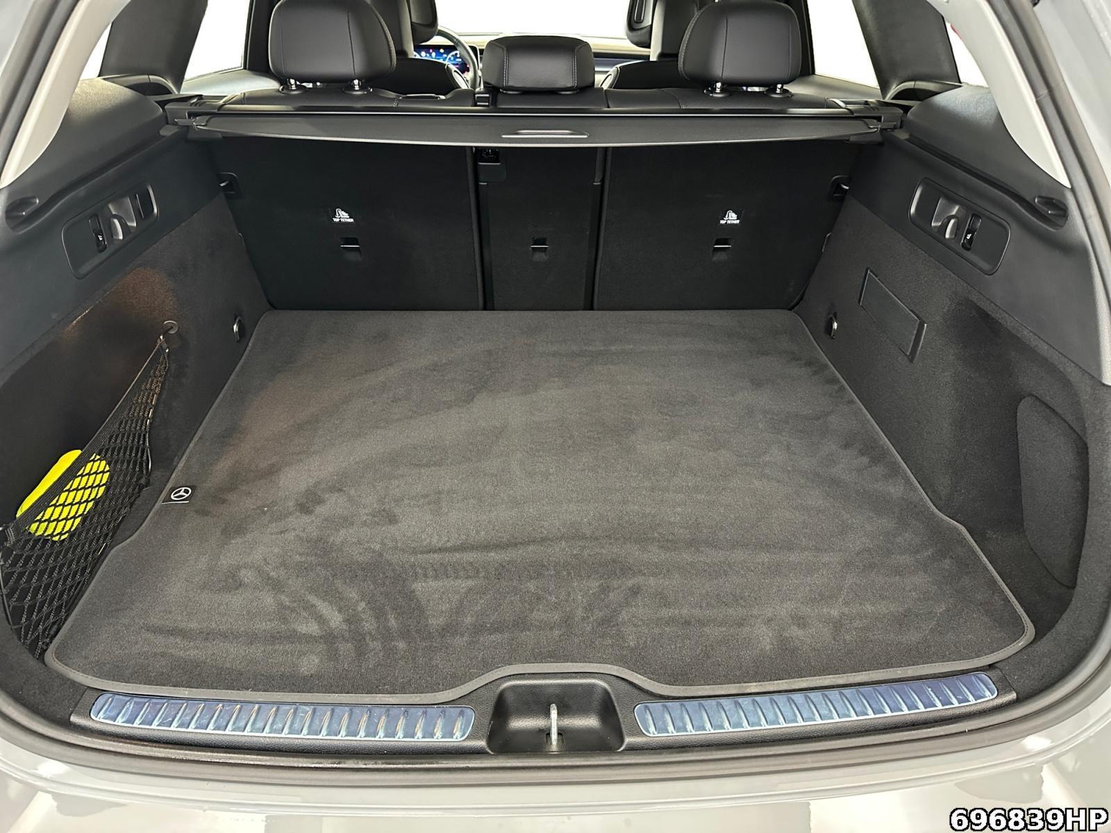 Fahrzeugabbildung Mercedes-Benz GLC 220 d 4M AMG Night AHK Memory Kamera 20