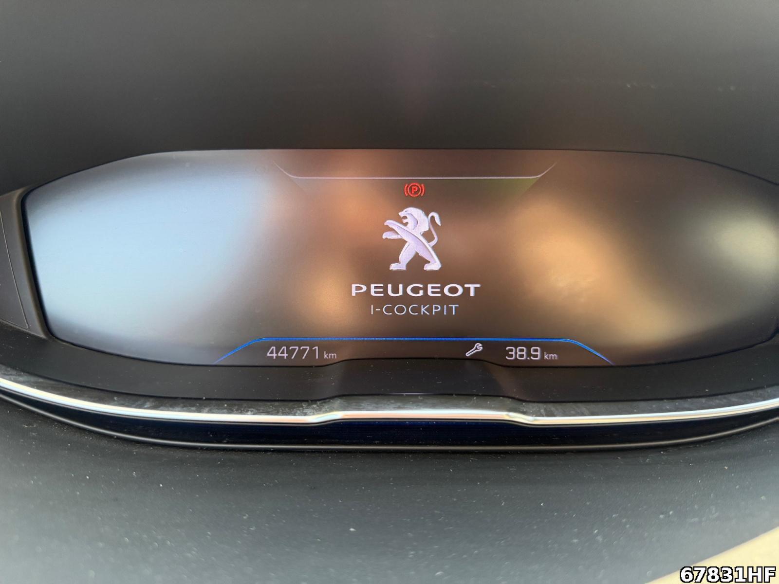 Fahrzeugabbildung Peugeot 3008 1.6 Hybrid 225 (Plug-In), Road Trip
