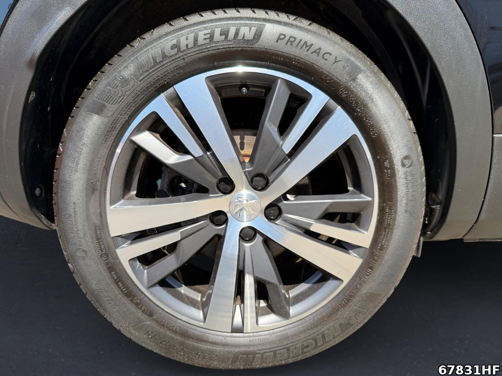 Fahrzeugabbildung Peugeot 3008 1.6 Hybrid 225 (Plug-In), Road Trip