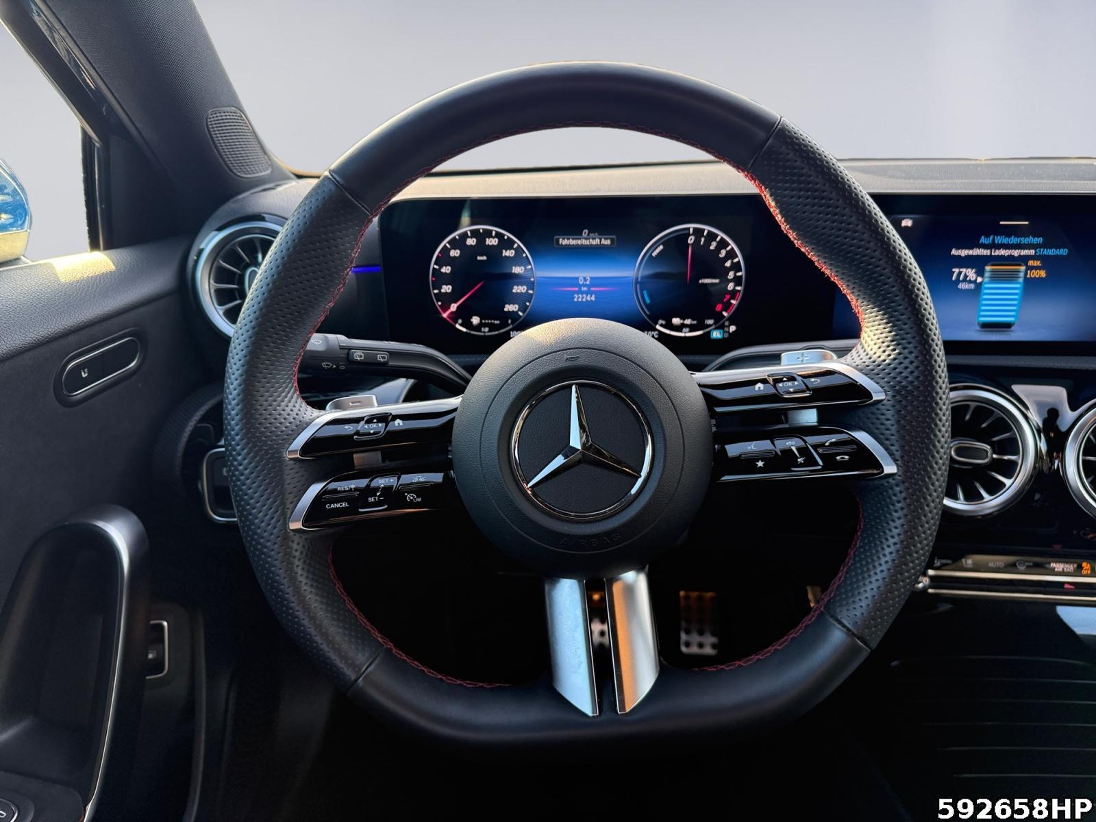 Fahrzeugabbildung Mercedes-Benz A 250 AMG Pano Lenkradhzg Ambiente Keyless