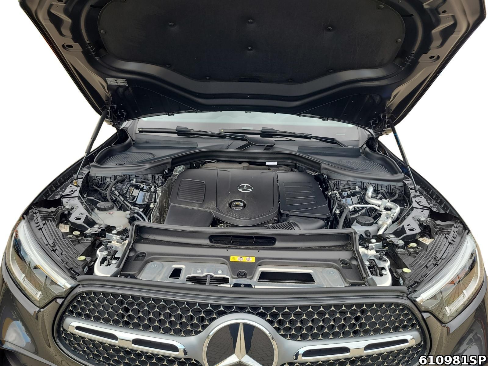 Fahrzeugabbildung Mercedes-Benz GLC 300 4M AMG Coupé Pano AHK Memory Kamera LED