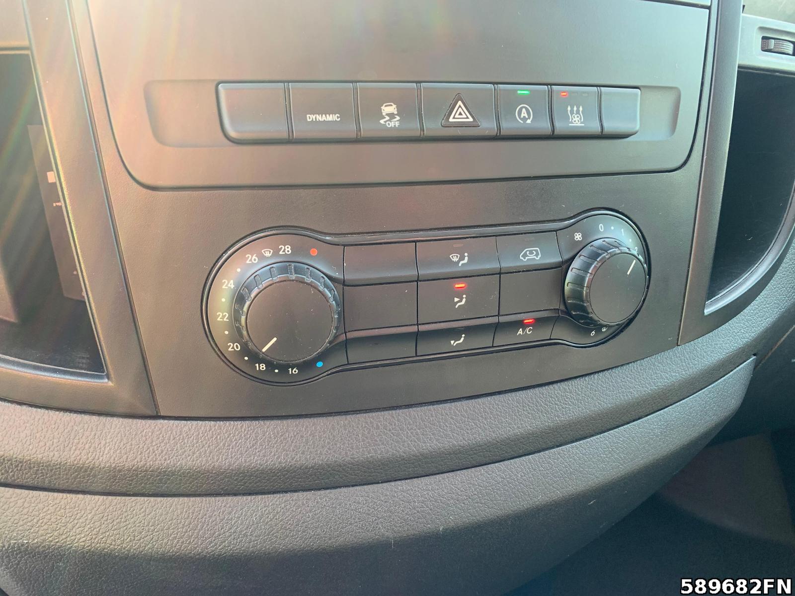 Fahrzeugabbildung Mercedes-Benz Vito 116 L 4x4 KLIMA*STANDHEIZ*AHK 2,5*AUTOMATIK