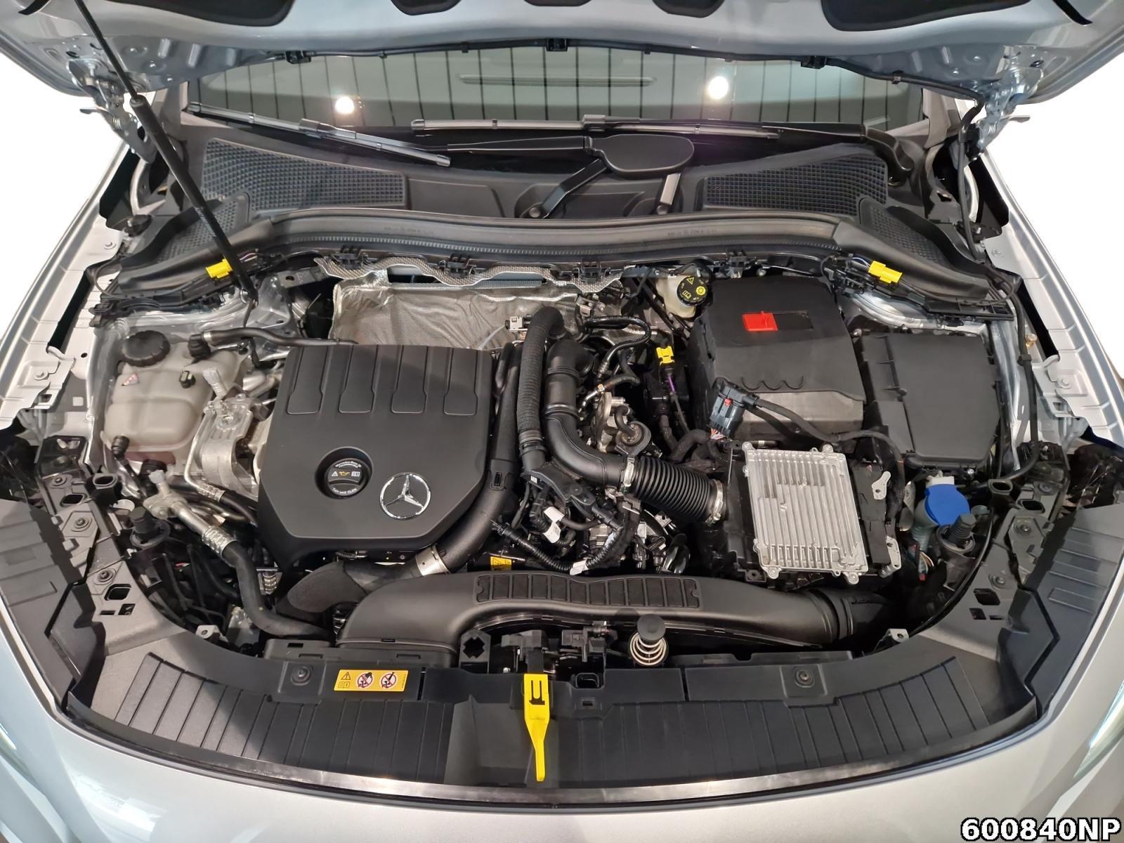 Fahrzeugabbildung Mercedes-Benz GLA 180 AMG LED KEYLESS Kamera Widescreen MBUX
