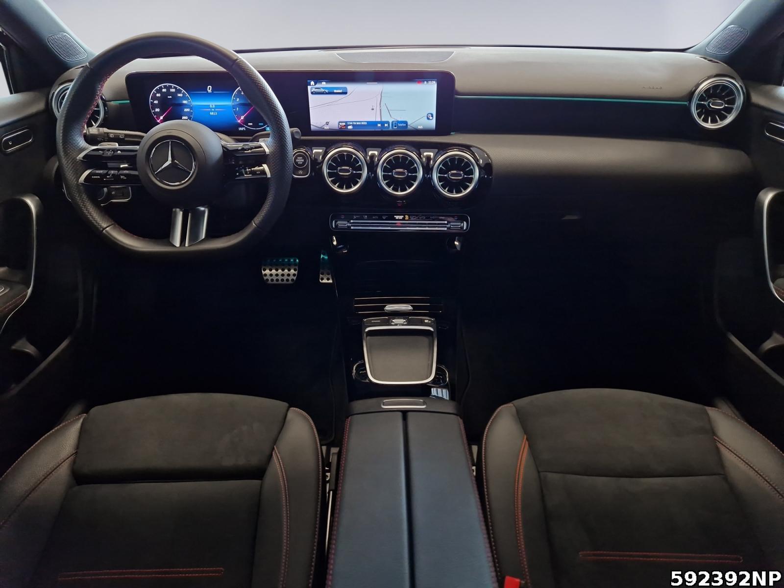 Fahrzeugabbildung Mercedes-Benz A 200 AMG LED Kamera KEYLESS 18