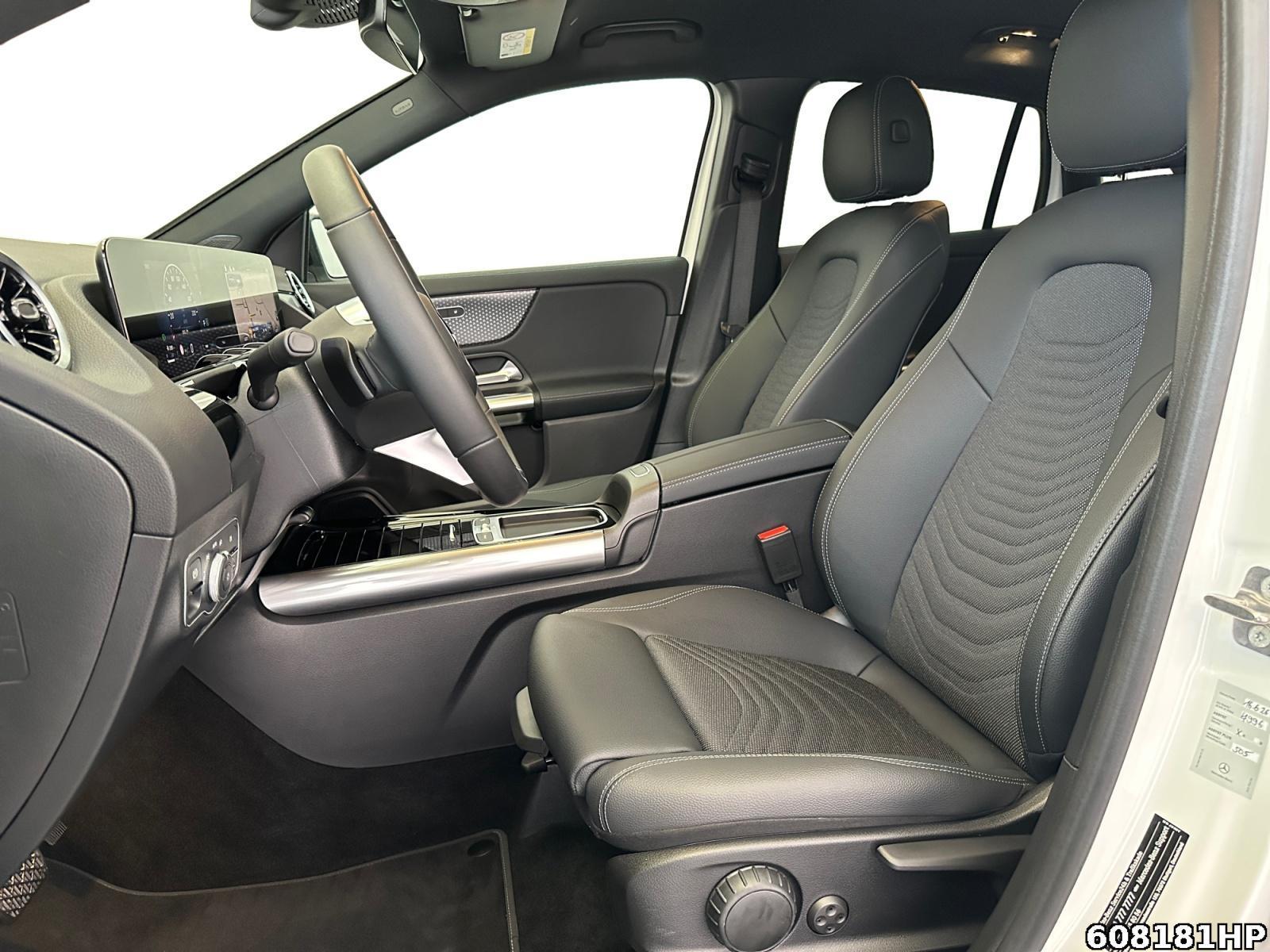 Fahrzeugabbildung Mercedes-Benz GLA 200 Progressive DISTRONIC AHK Night Easypac