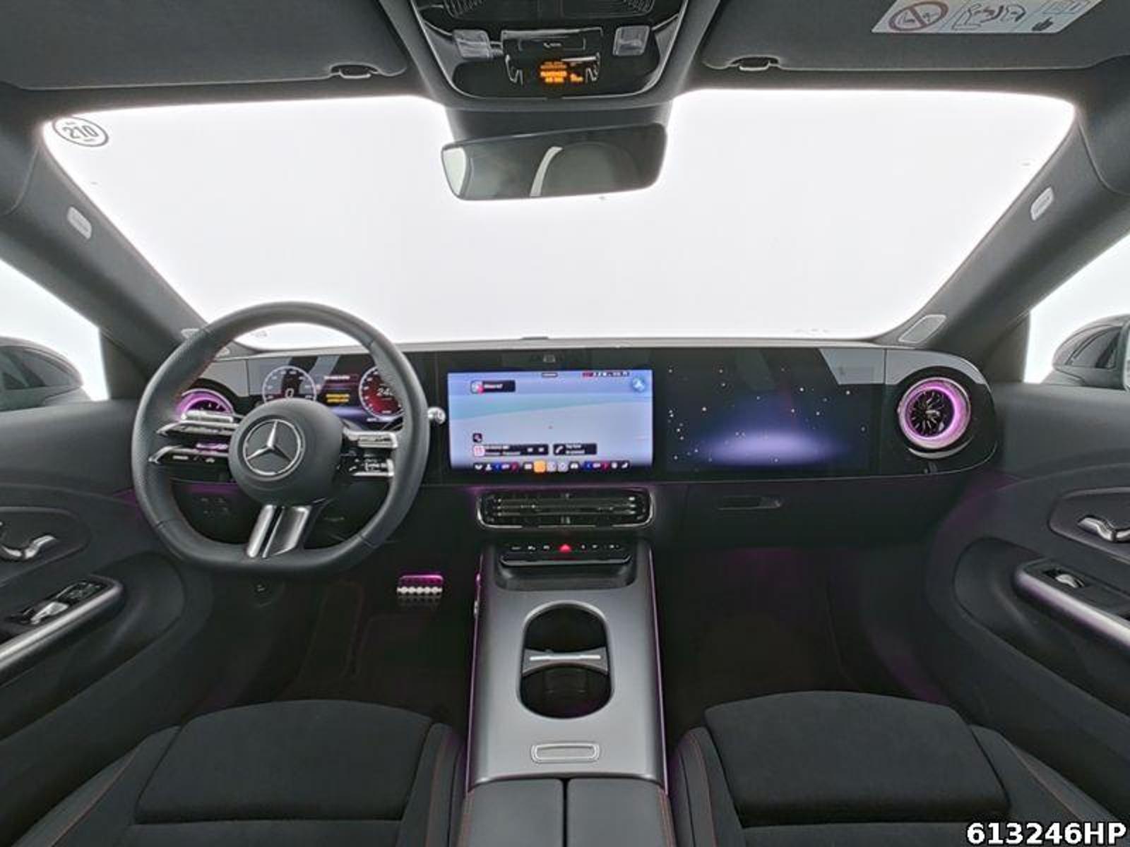 Fahrzeugabbildung Mercedes-Benz CLA 200 AMG Pano Distronic Superscreen LED