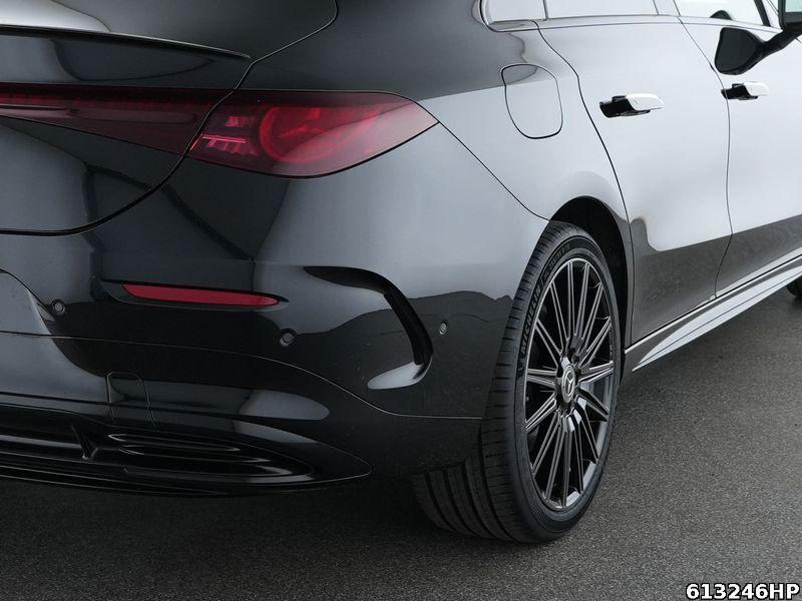 Fahrzeugabbildung Mercedes-Benz CLA 200 AMG Pano Distronic Superscreen LED