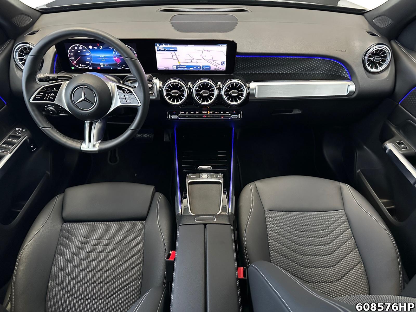 Fahrzeugabbildung Mercedes-Benz GLB 200 Progressive 7 Sitzer Distronic Ambiente