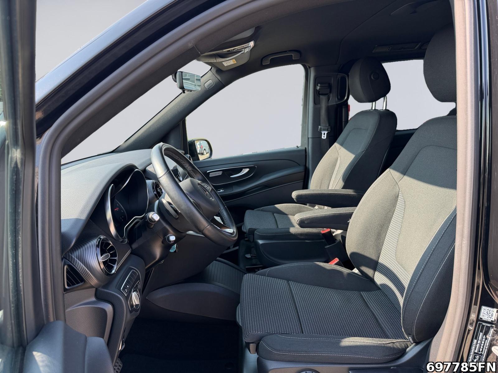 Fahrzeugabbildung Mercedes-Benz V 300 ED/L *4MATIC*DIST*EASYP*MBUX*NAVI*RFK*SHZ