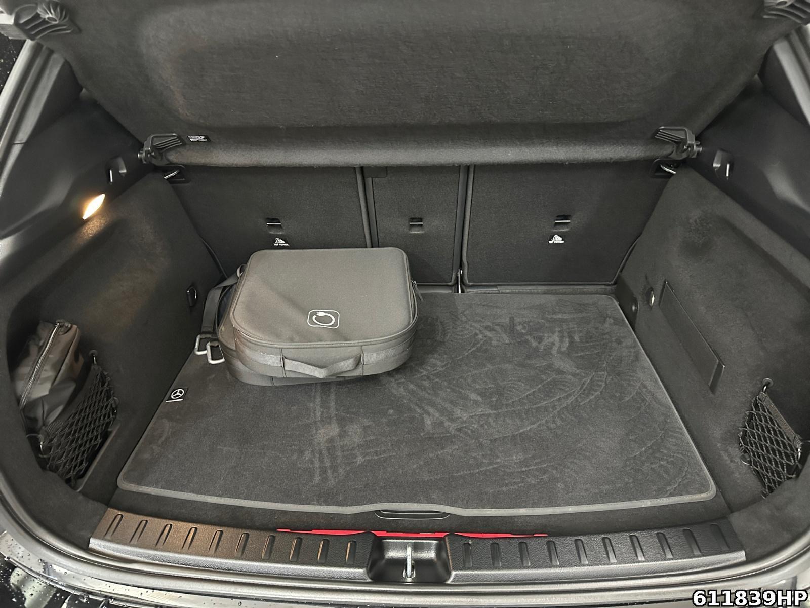 Fahrzeugabbildung Mercedes-Benz GLA 250 e AMG Keyless Standh. Kamera Multibeam.