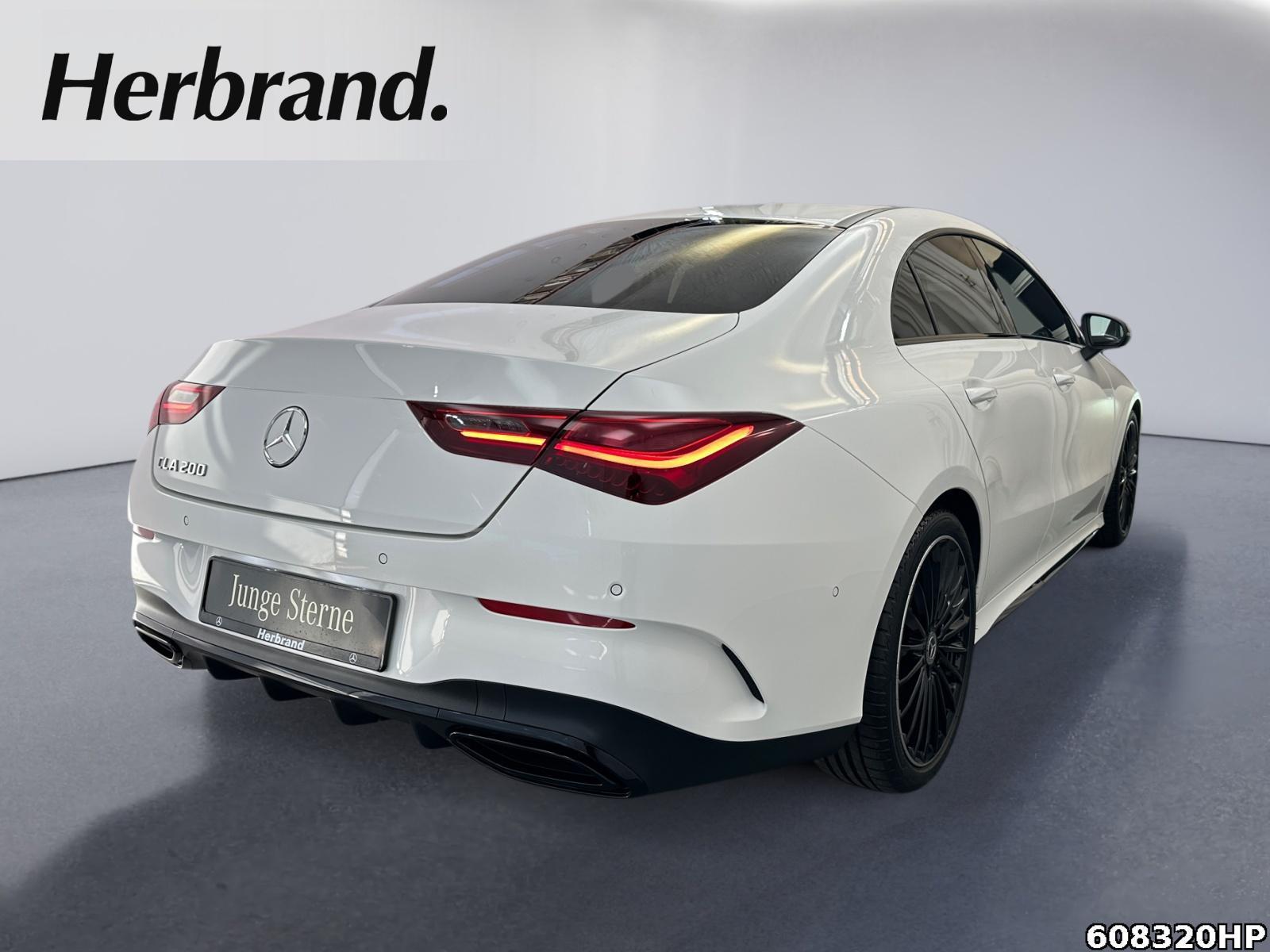 Fahrzeugabbildung Mercedes-Benz CLA 200 AMG DISTRONIC Night-Paket Rückfahrkam