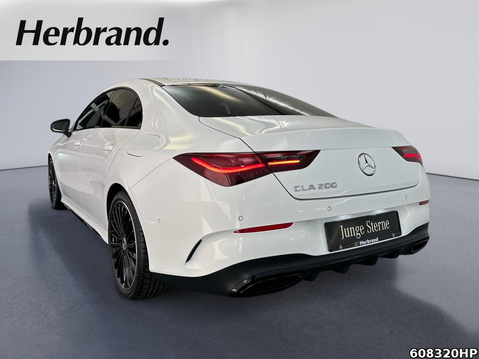 Fahrzeugabbildung Mercedes-Benz CLA 200 AMG DISTRONIC Night-Paket Rückfahrkam