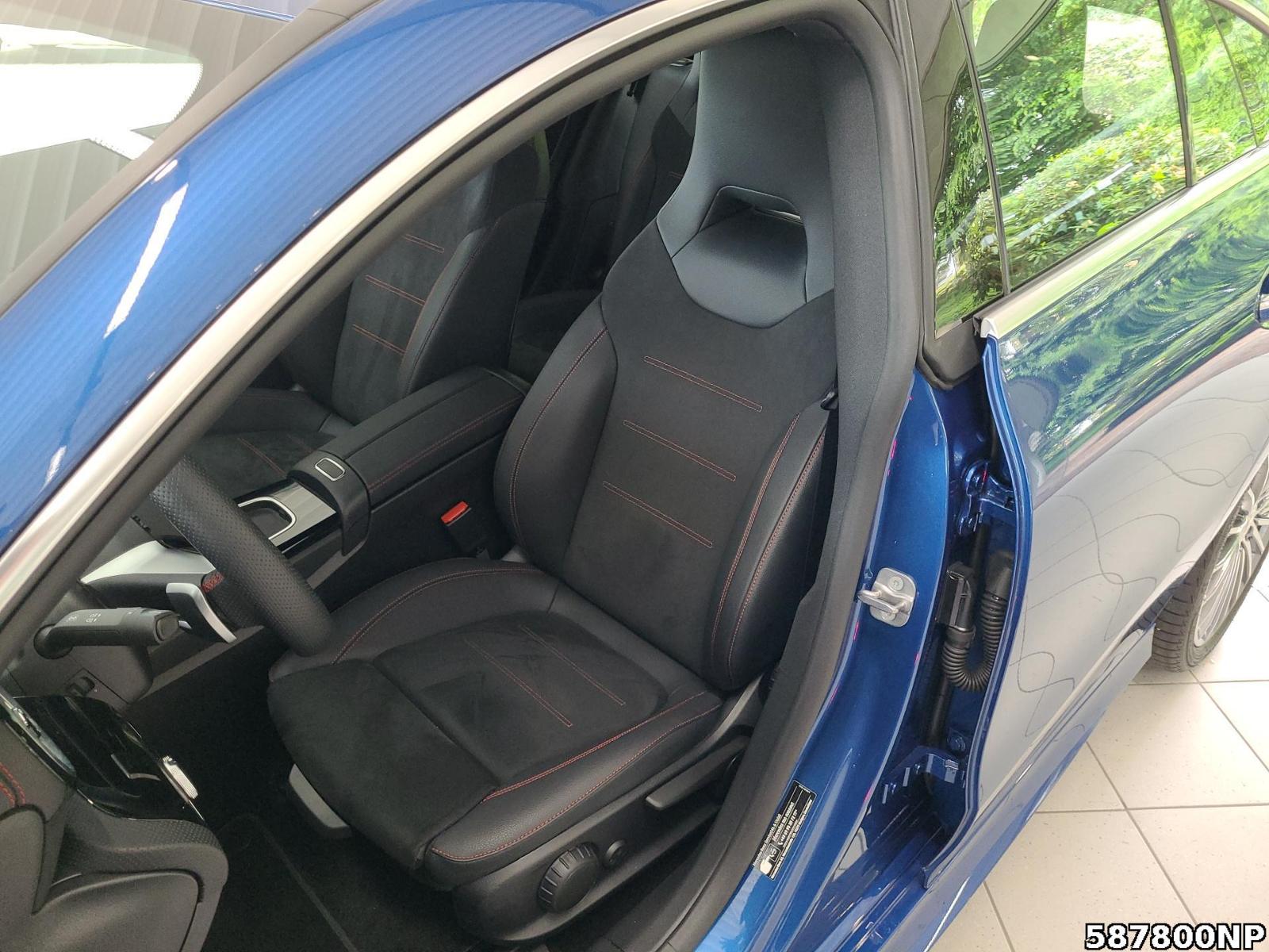 Fahrzeugabbildung Mercedes-Benz CLA 200 Shooting Brake AMG KAMERA 19