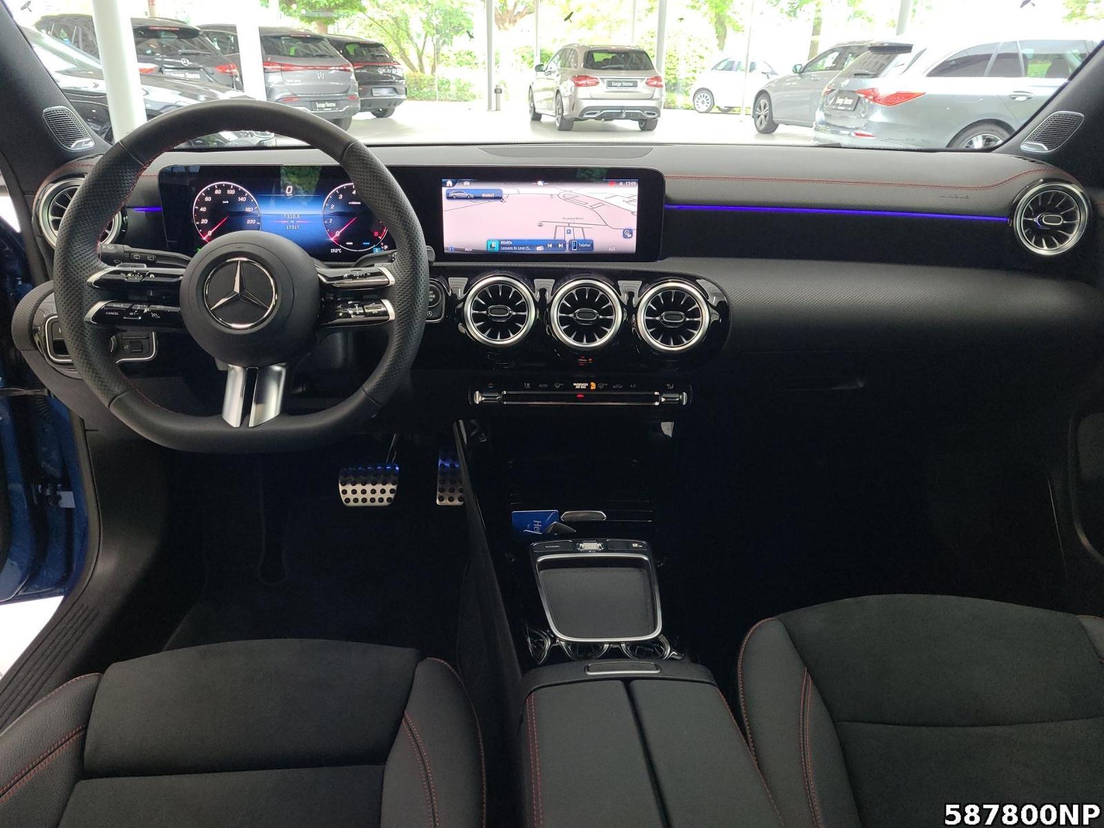 Fahrzeugabbildung Mercedes-Benz CLA 200 Shooting Brake AMG KAMERA 19
