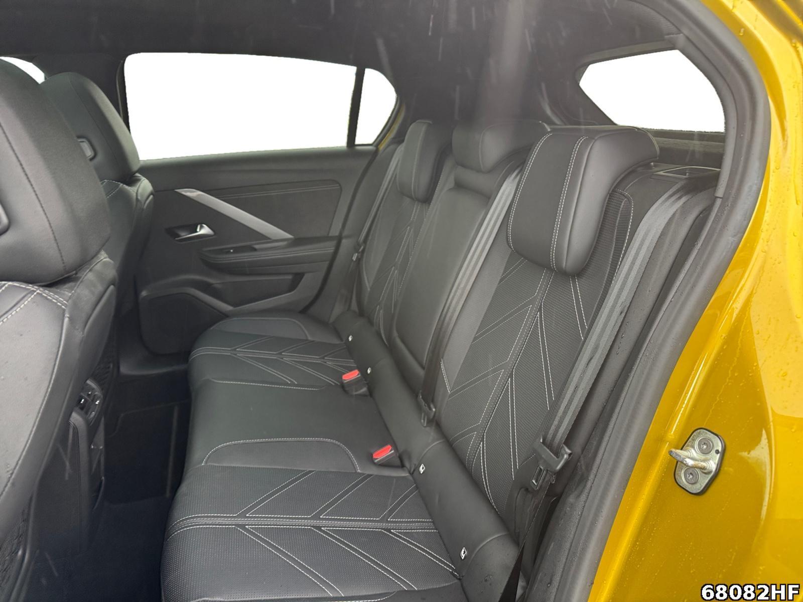 Fahrzeugabbildung Opel Astra Ultimate 1,6 Hybrid 133kW