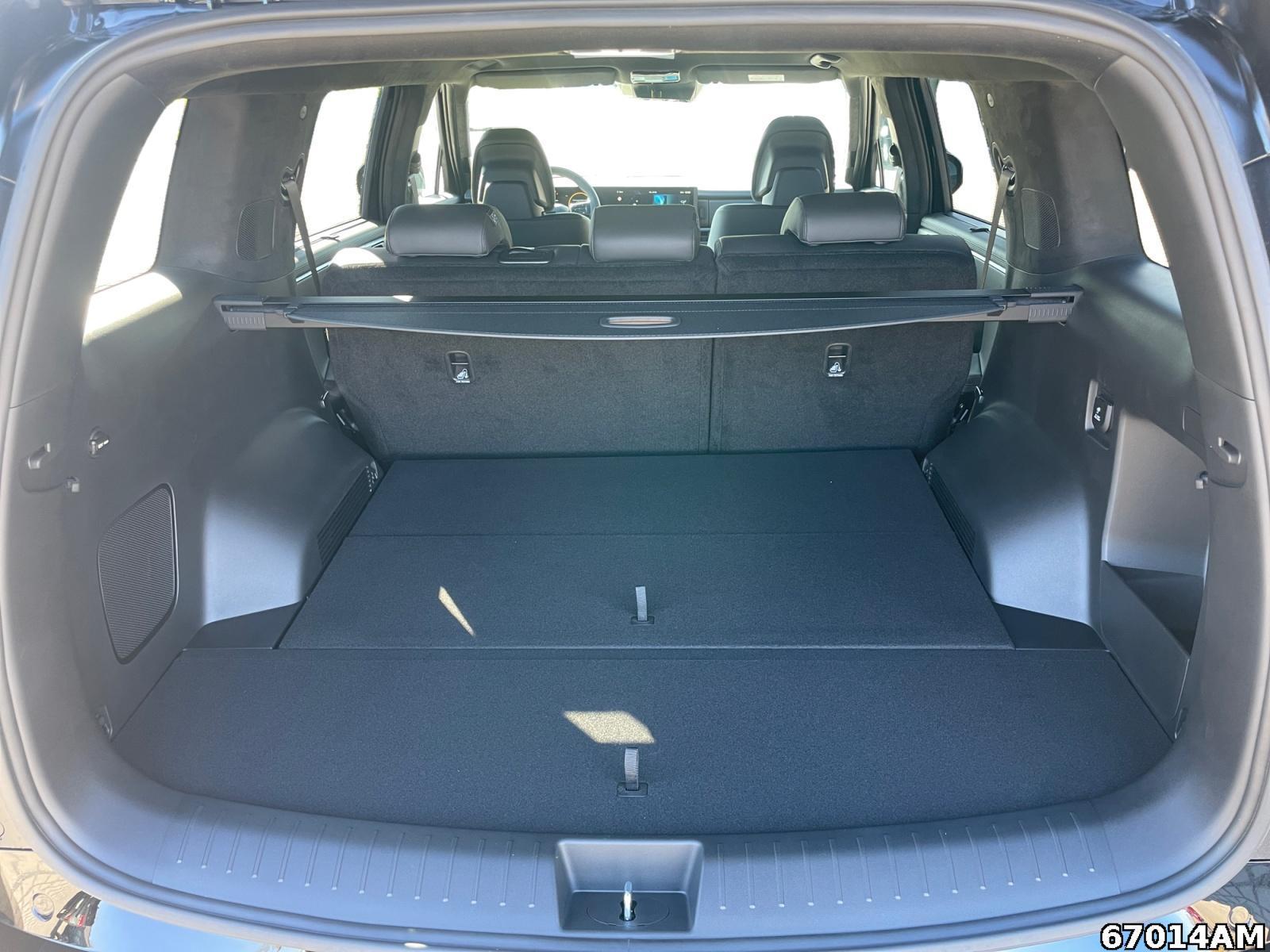 Fahrzeugabbildung Hyundai Santa Fe HEV Blackline