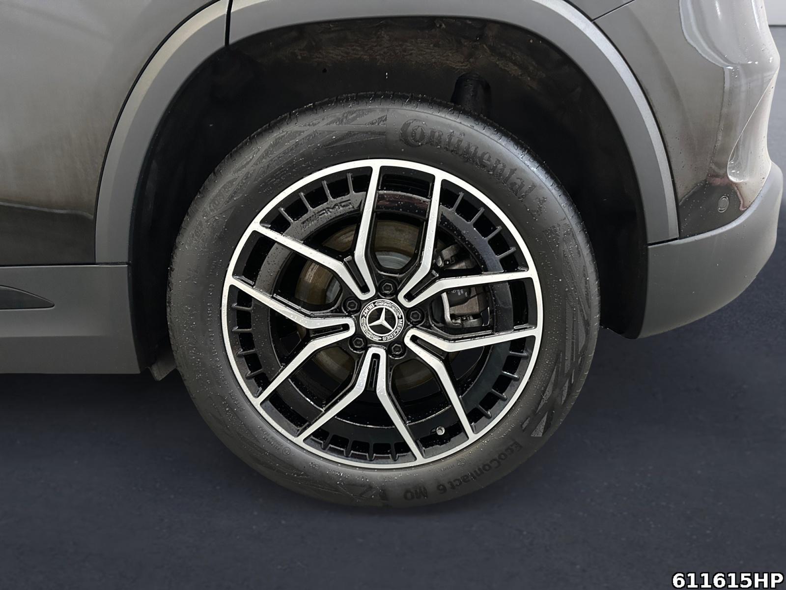 Fahrzeugabbildung Mercedes-Benz EQA AMG Pano Night 19