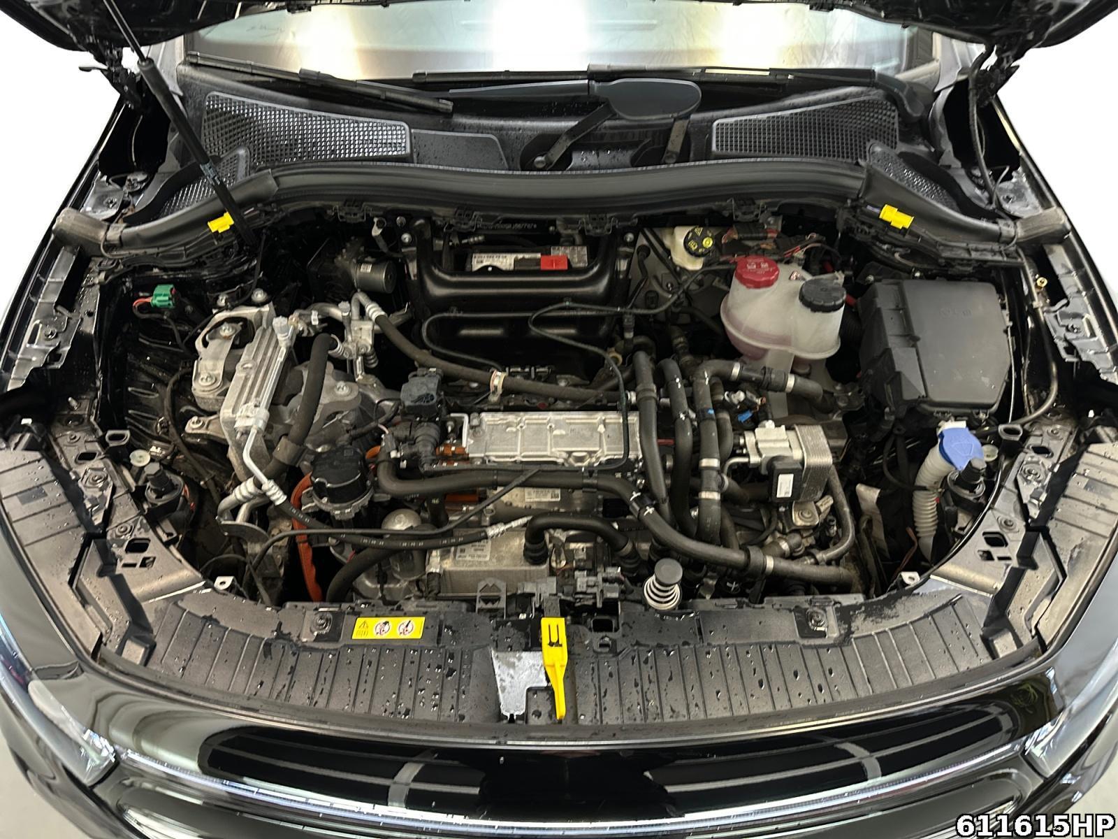 Fahrzeugabbildung Mercedes-Benz EQA AMG Pano Night 19