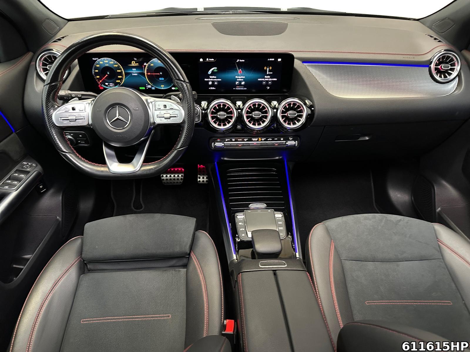 Fahrzeugabbildung Mercedes-Benz EQA AMG Pano Night 19