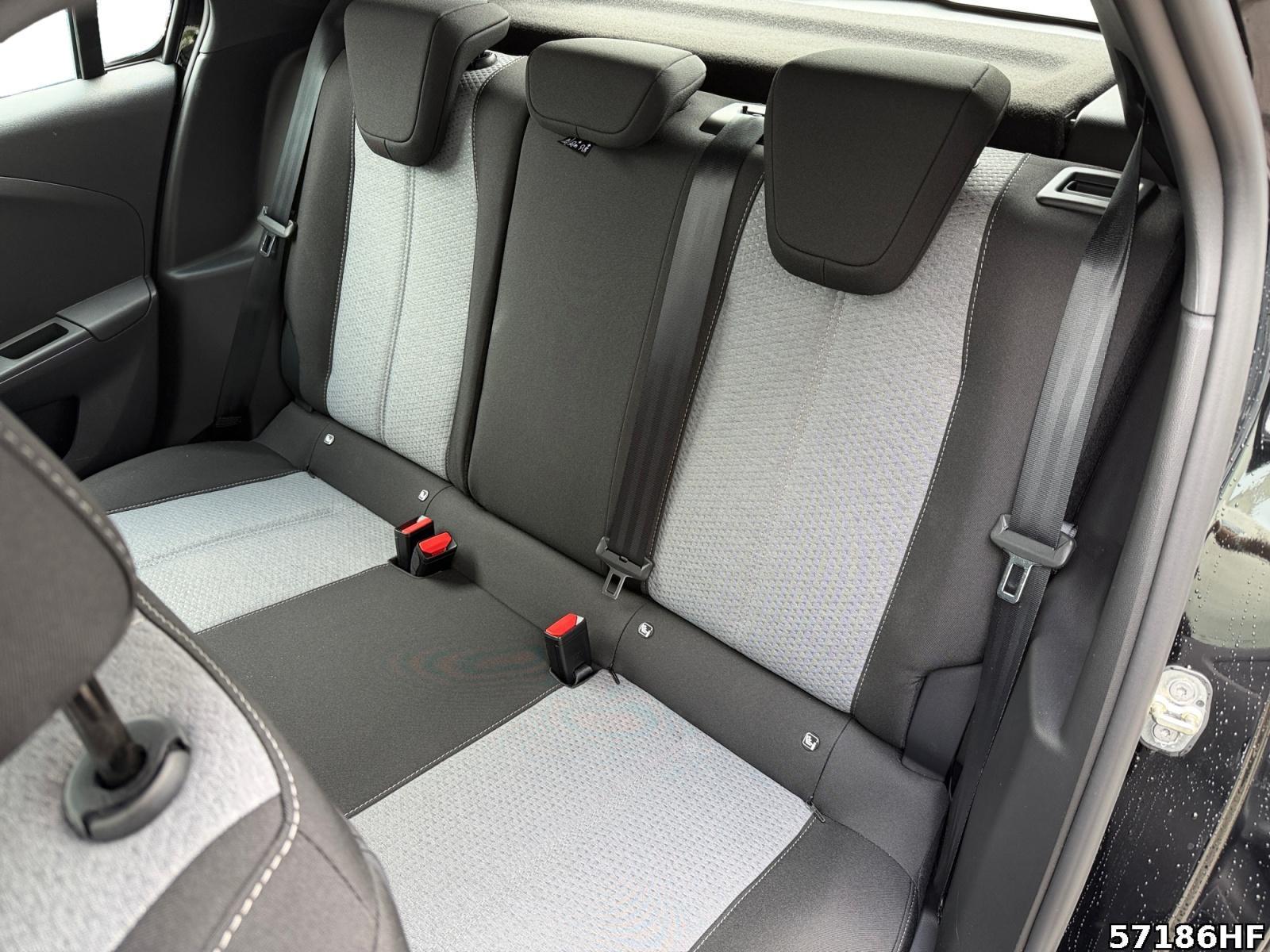 Fahrzeugabbildung Opel Corsa Edition*Parksensoren*Carplay*Allwetter