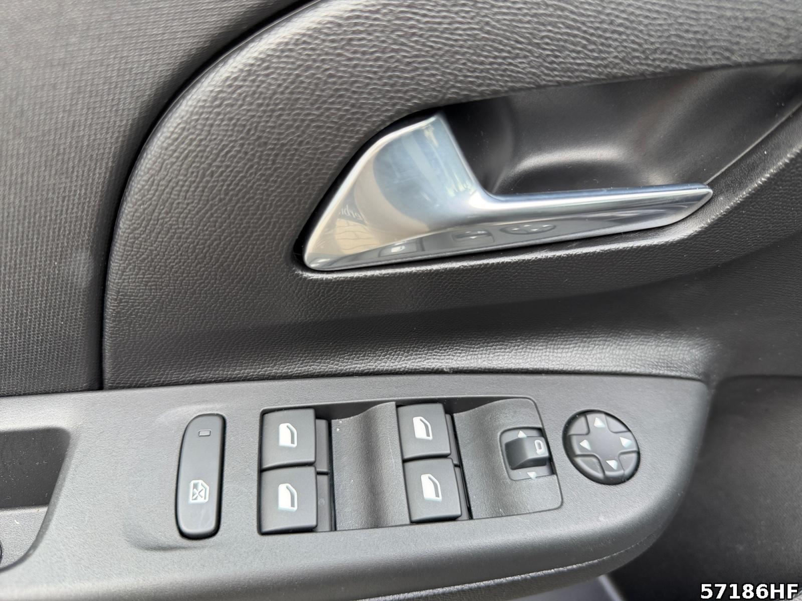 Fahrzeugabbildung Opel Corsa Edition*Parksensoren*Carplay*Allwetter