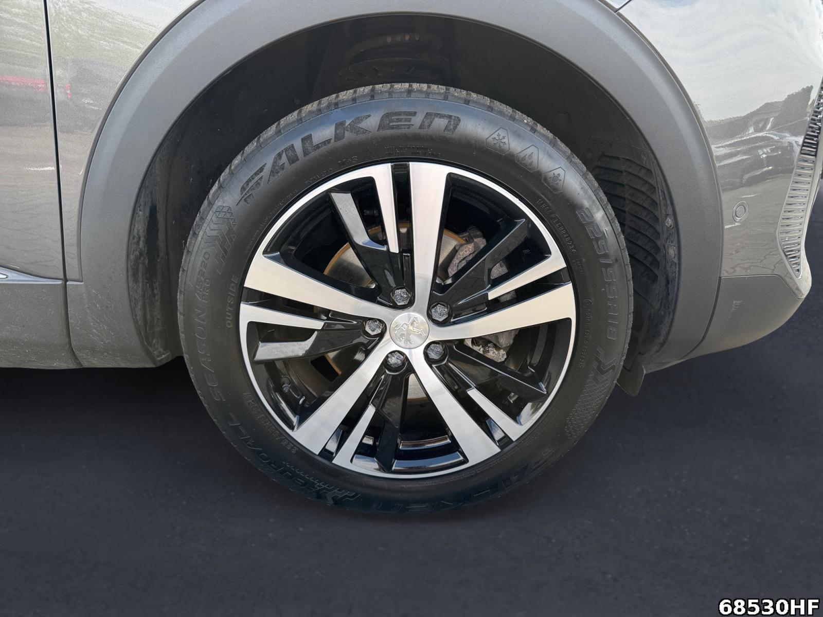 Fahrzeugabbildung Peugeot 3008 1.2 Hybrid 136 GT (EURO 6d)