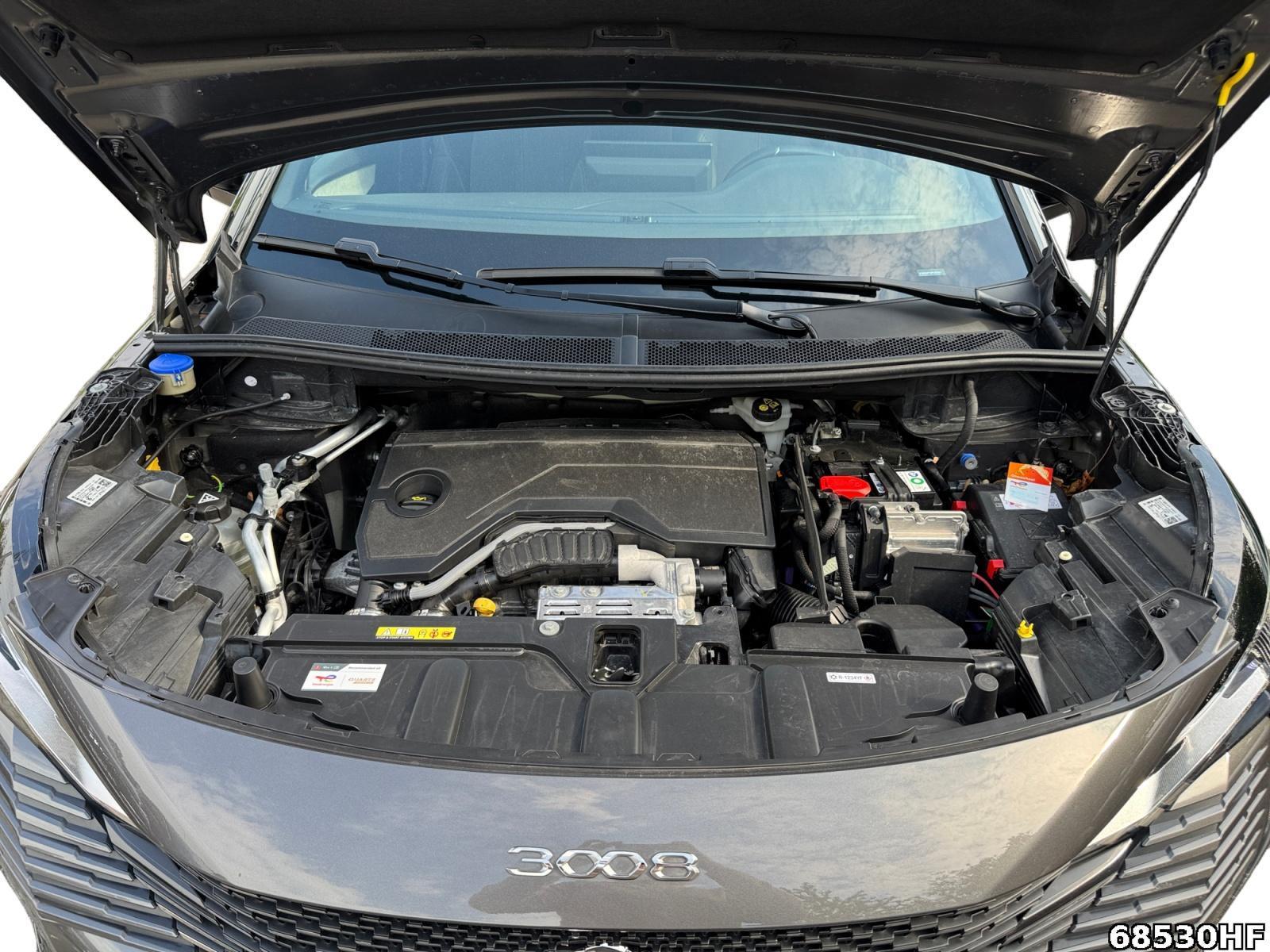 Fahrzeugabbildung Peugeot 3008 1.2 Hybrid 136 GT (EURO 6d)