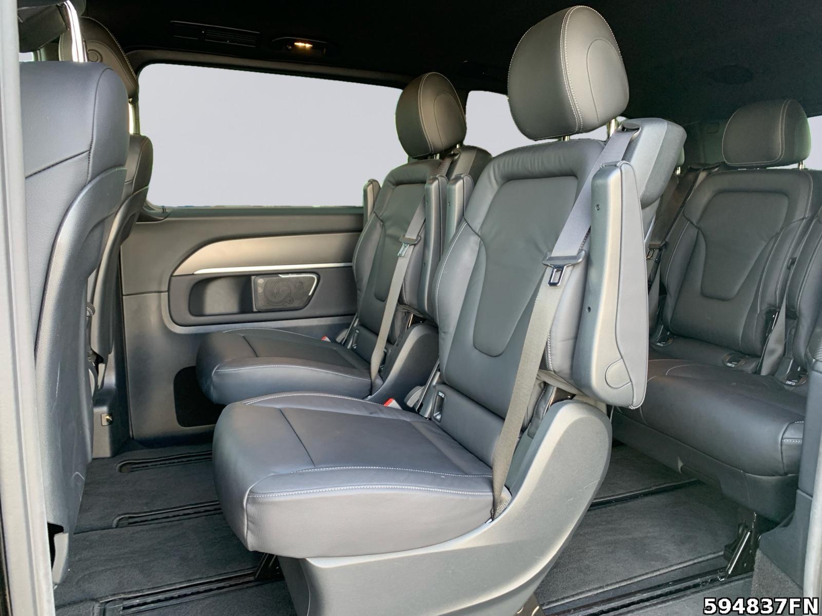 Fahrzeugabbildung Mercedes-Benz V 300 AVG/L 4MATIC AMG AIRMATIC*STANDHZ*DISTRONI