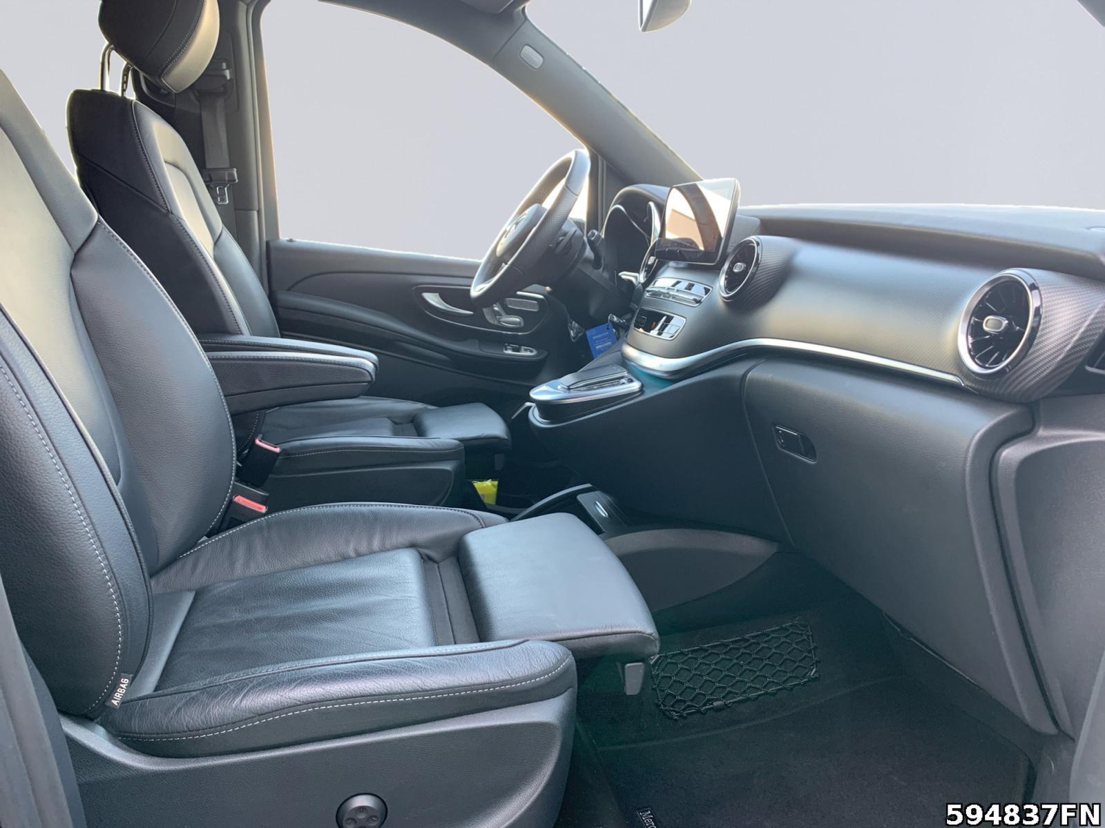 Fahrzeugabbildung Mercedes-Benz V 300 AVG/L 4MATIC AMG AIRMATIC*STANDHZ*DISTRONI