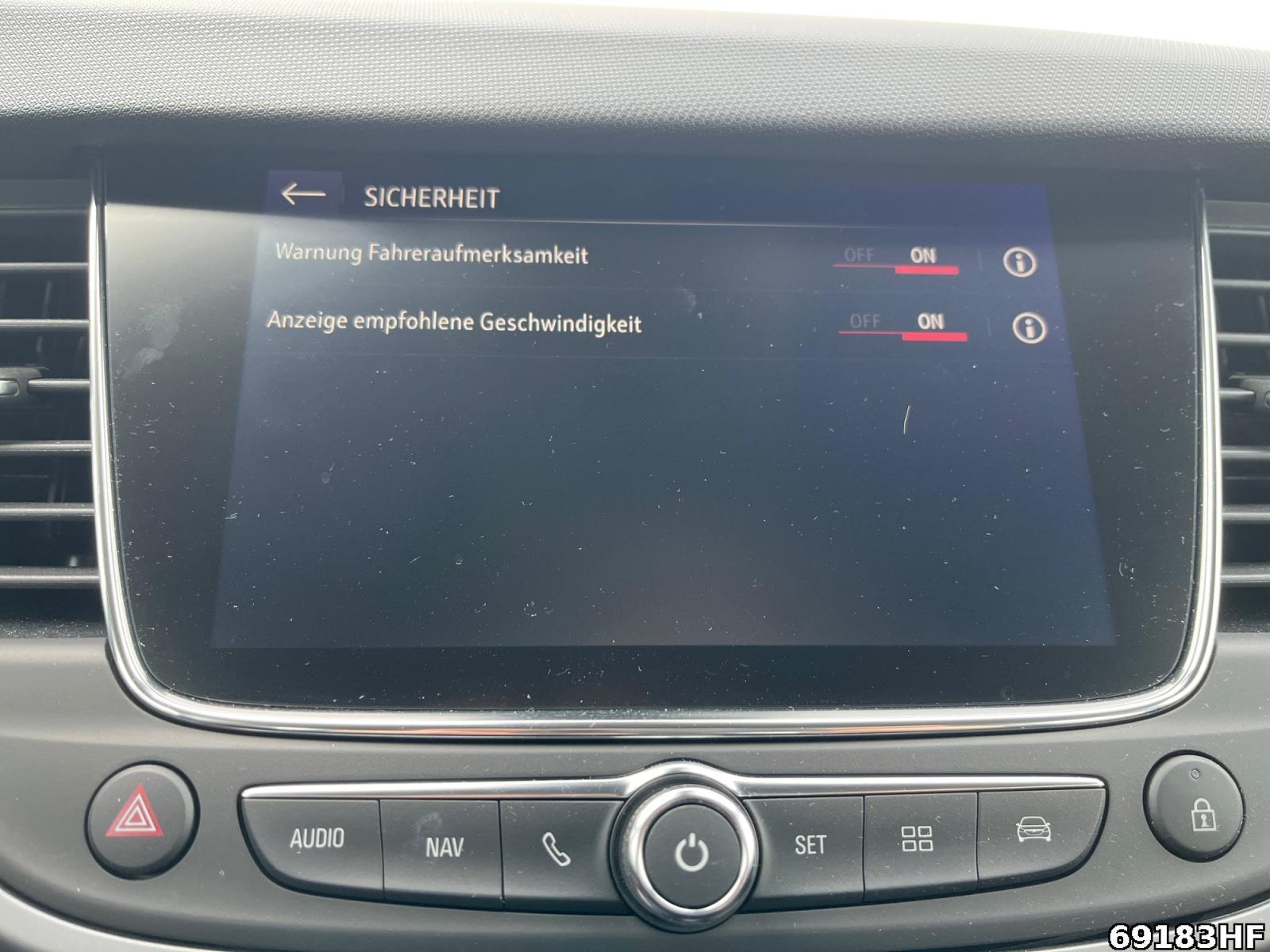 Fahrzeugabbildung Opel Crossland X Enjoy 1.2 Diesel 81kW*KAMERA*PDC*DAB*