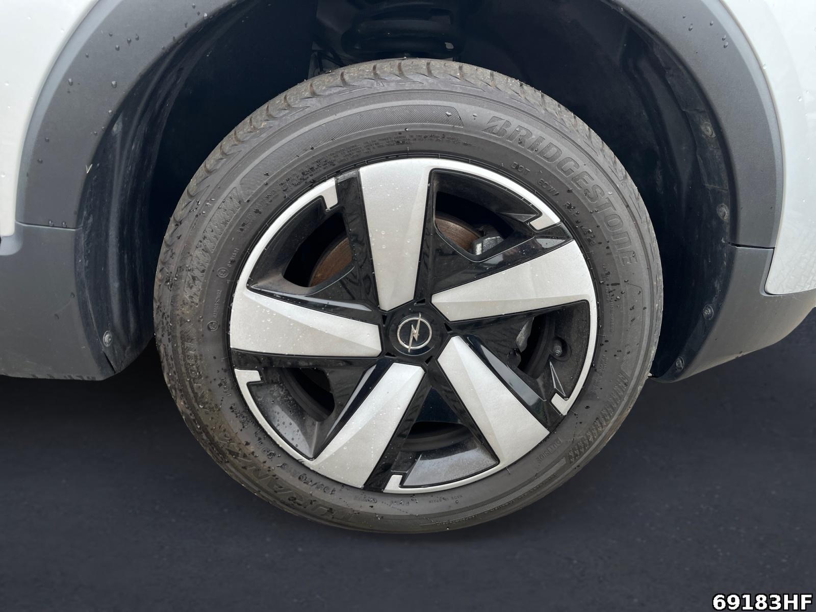 Fahrzeugabbildung Opel Crossland X Enjoy 1.2 Diesel 81kW*KAMERA*PDC*DAB*