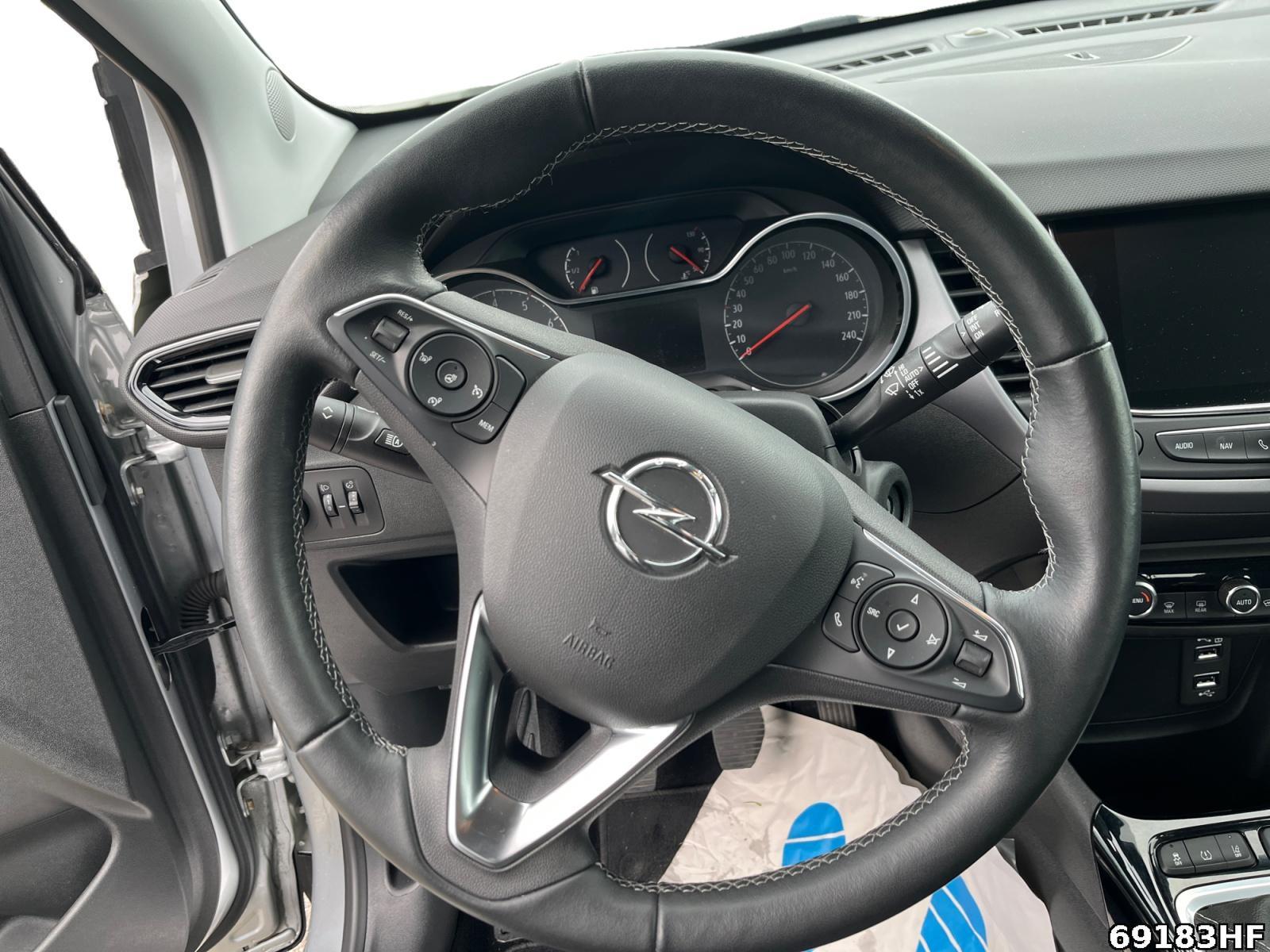 Fahrzeugabbildung Opel Crossland X Enjoy 1.2 Diesel 81kW*KAMERA*PDC*DAB*