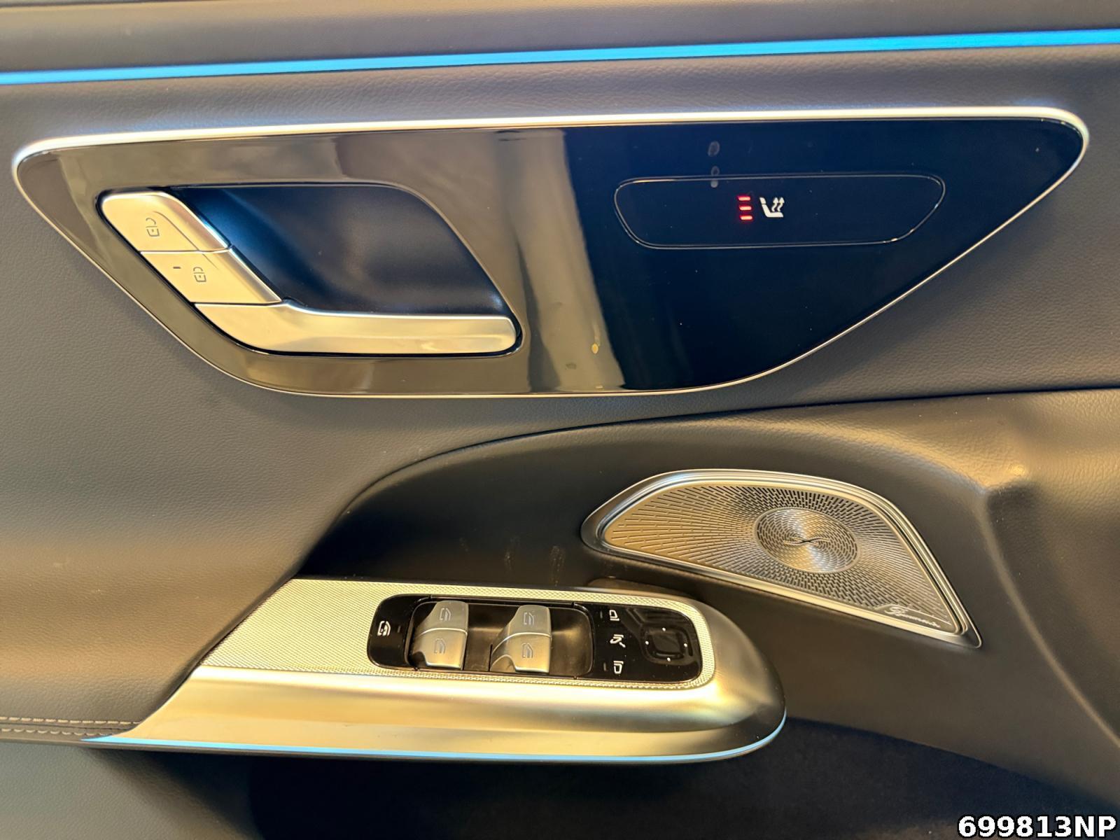 Fahrzeugabbildung Mercedes-Benz E 300 e T AMG Pano AHK DISTRONIC KEYLESS Kamera