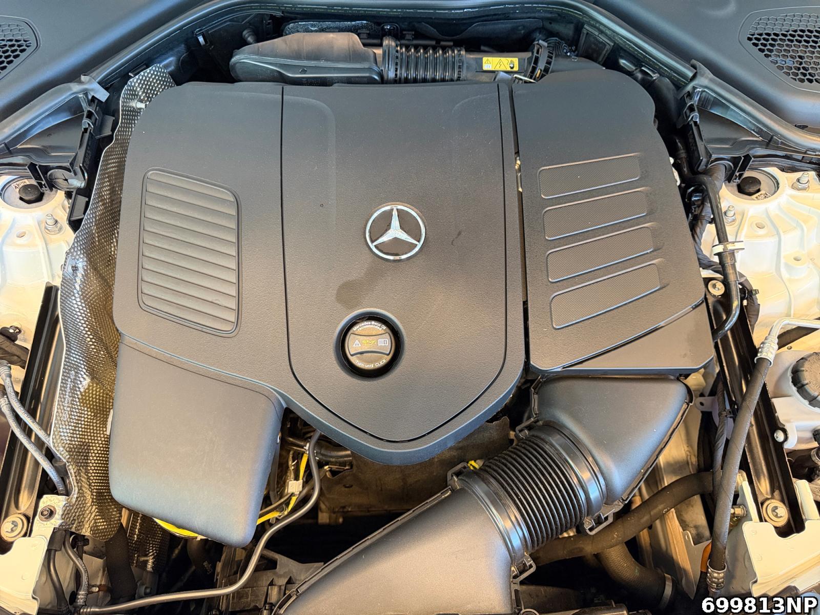 Fahrzeugabbildung Mercedes-Benz E 300 e T AMG Pano AHK DISTRONIC KEYLESS Kamera