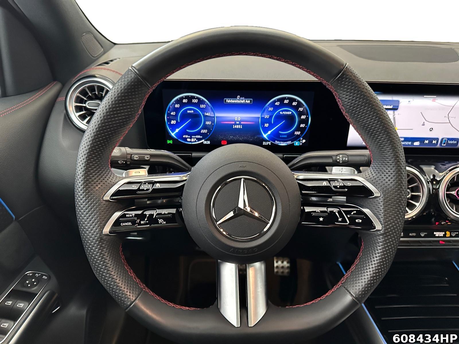 Fahrzeugabbildung Mercedes-Benz EQA 4M AMG Pano AHK Night Kamera Carplay LED