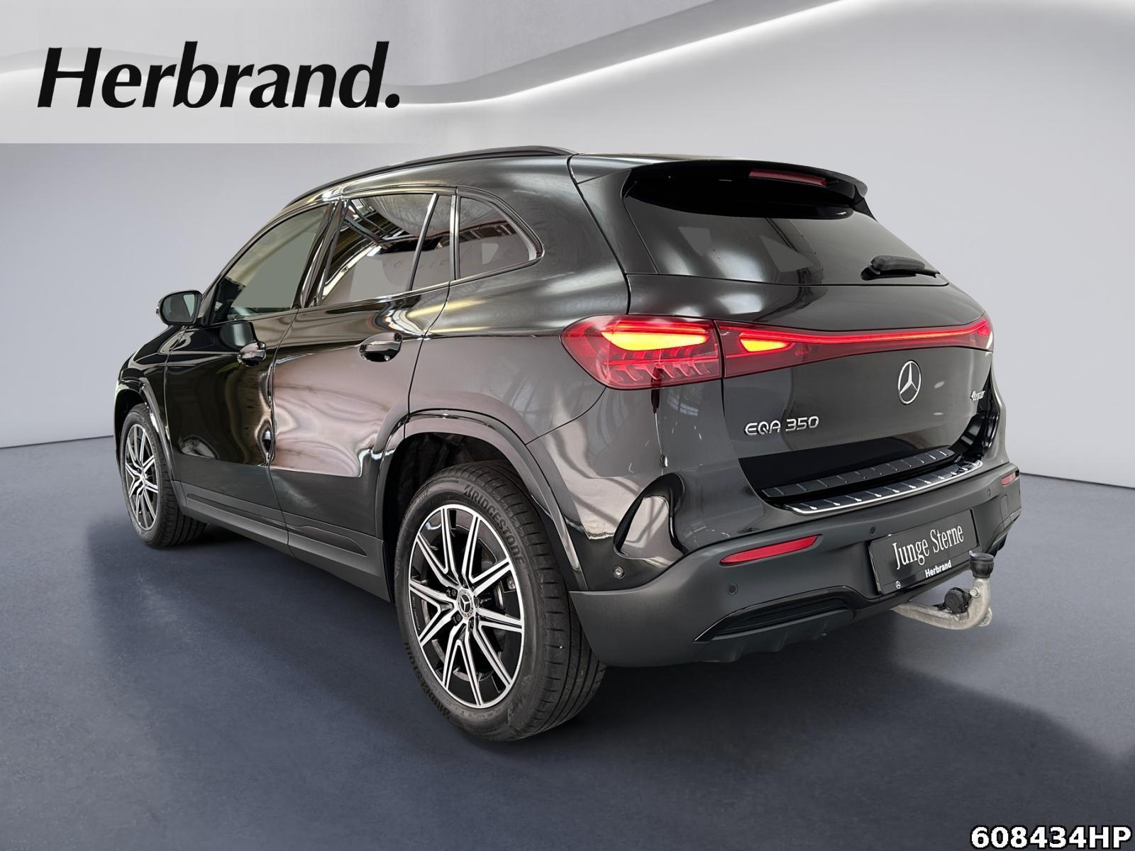 Fahrzeugabbildung Mercedes-Benz EQA 4M AMG Pano AHK Night Kamera Carplay LED