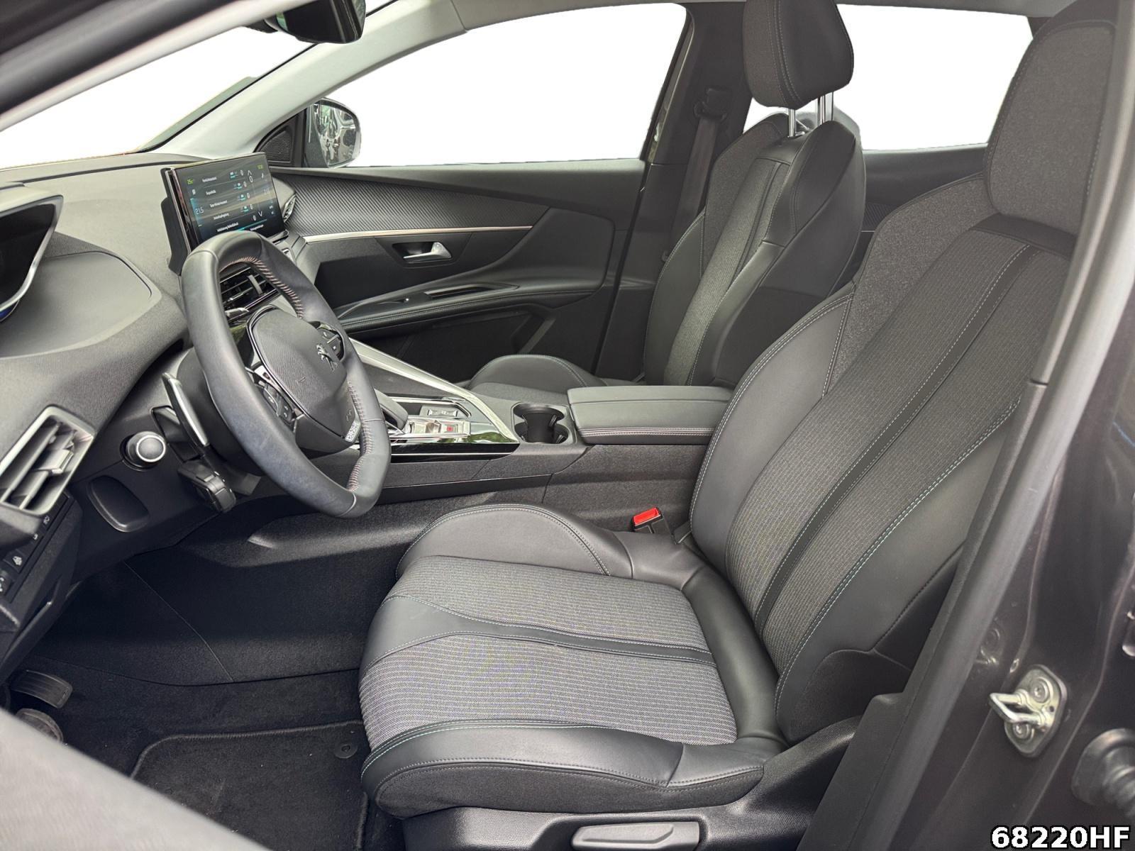 Fahrzeugabbildung Peugeot 3008 1.6 Hybrid 225 (Plug-In), Allure