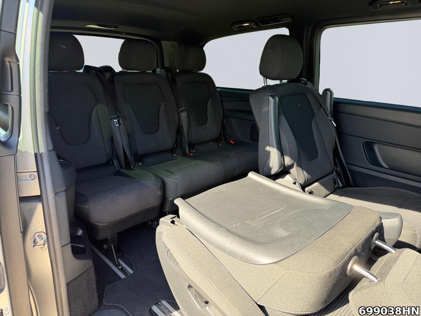 Fahrzeugabbildung Mercedes-Benz V 250 ED/L *AMG*AHK2,5*SHZ*KLIMA*MBUX10,25*EASYP