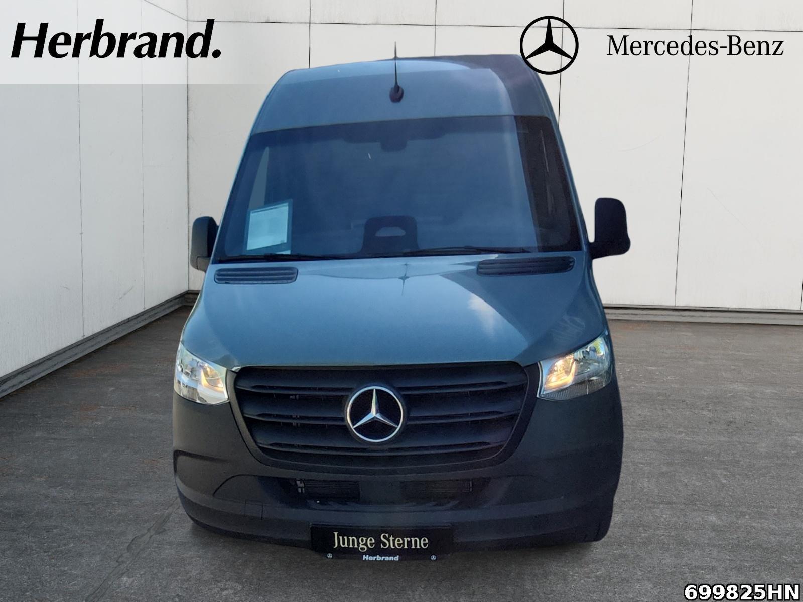Fahrzeugabbildung Mercedes-Benz Sprinter 317 CDI Kasten PRO*L2H2*3500AHK*Kamera
