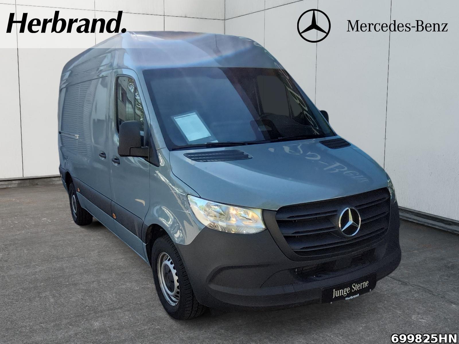 Fahrzeugabbildung Mercedes-Benz Sprinter 317 CDI Kasten PRO*L2H2*3500AHK*Kamera