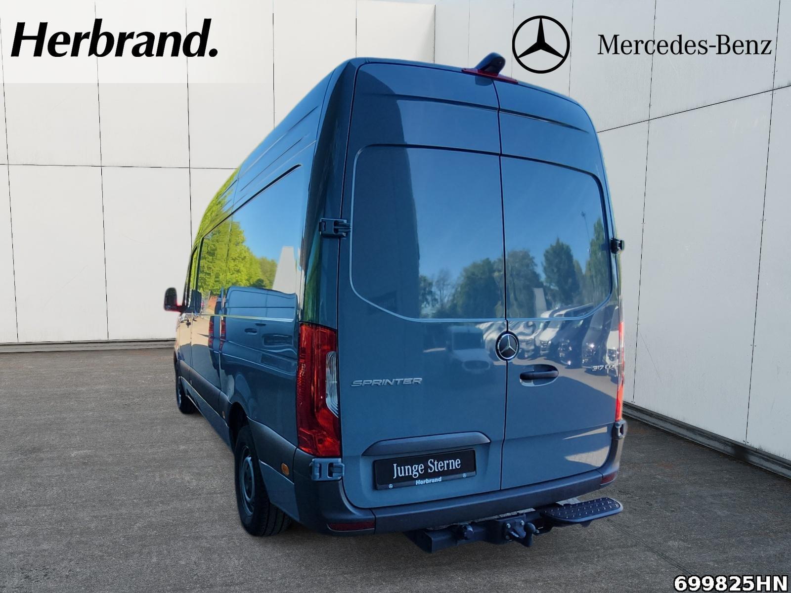 Fahrzeugabbildung Mercedes-Benz Sprinter 317 CDI Kasten PRO*L2H2*3500AHK*Kamera
