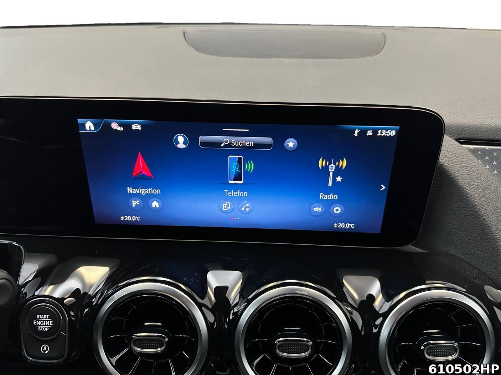 Fahrzeugabbildung Mercedes-Benz GLA 200 Progressive AHK Rückfahrkamera LED Spurh
