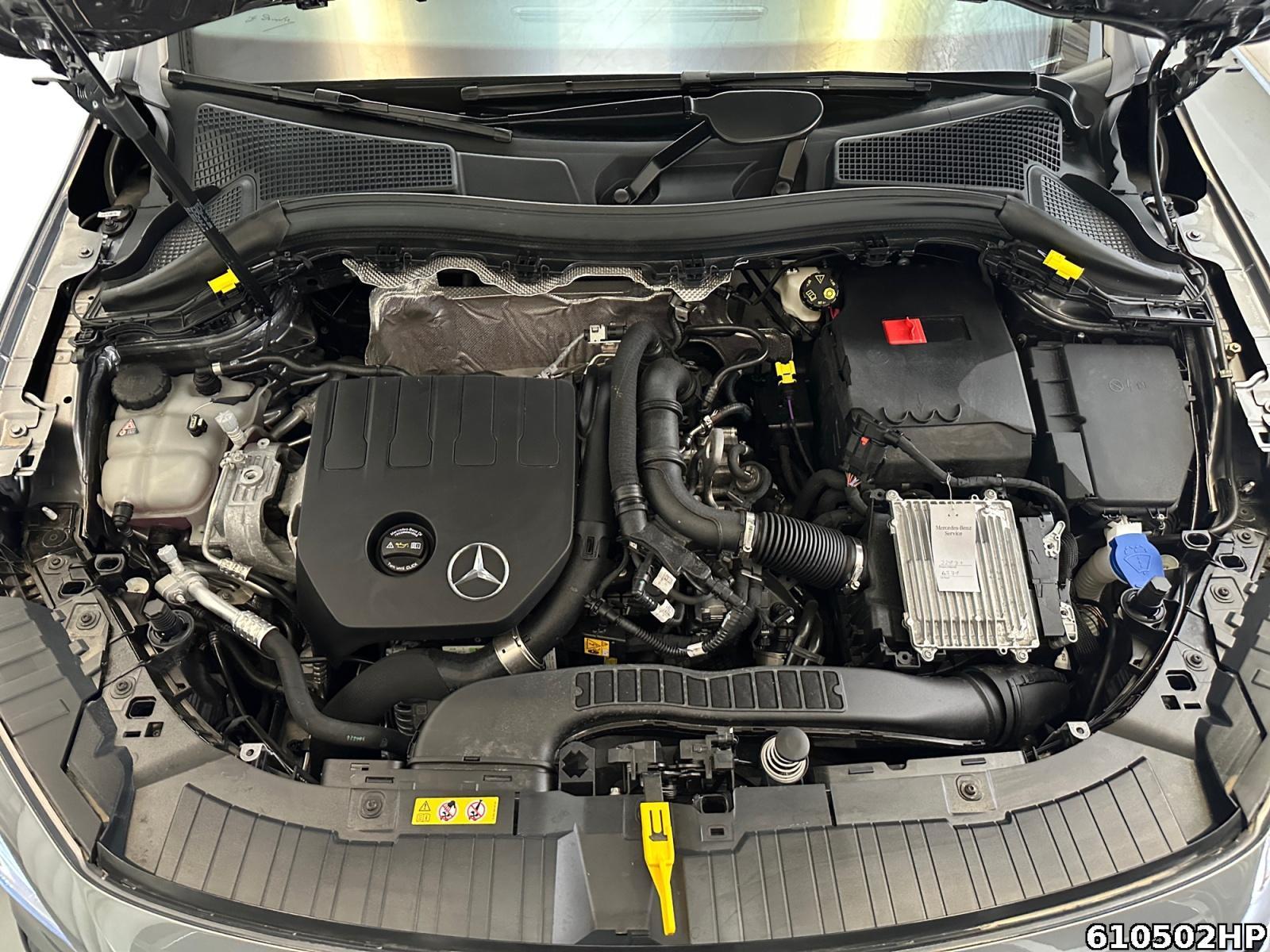 Fahrzeugabbildung Mercedes-Benz GLA 200 Progressive AHK Rückfahrkamera LED Spurh