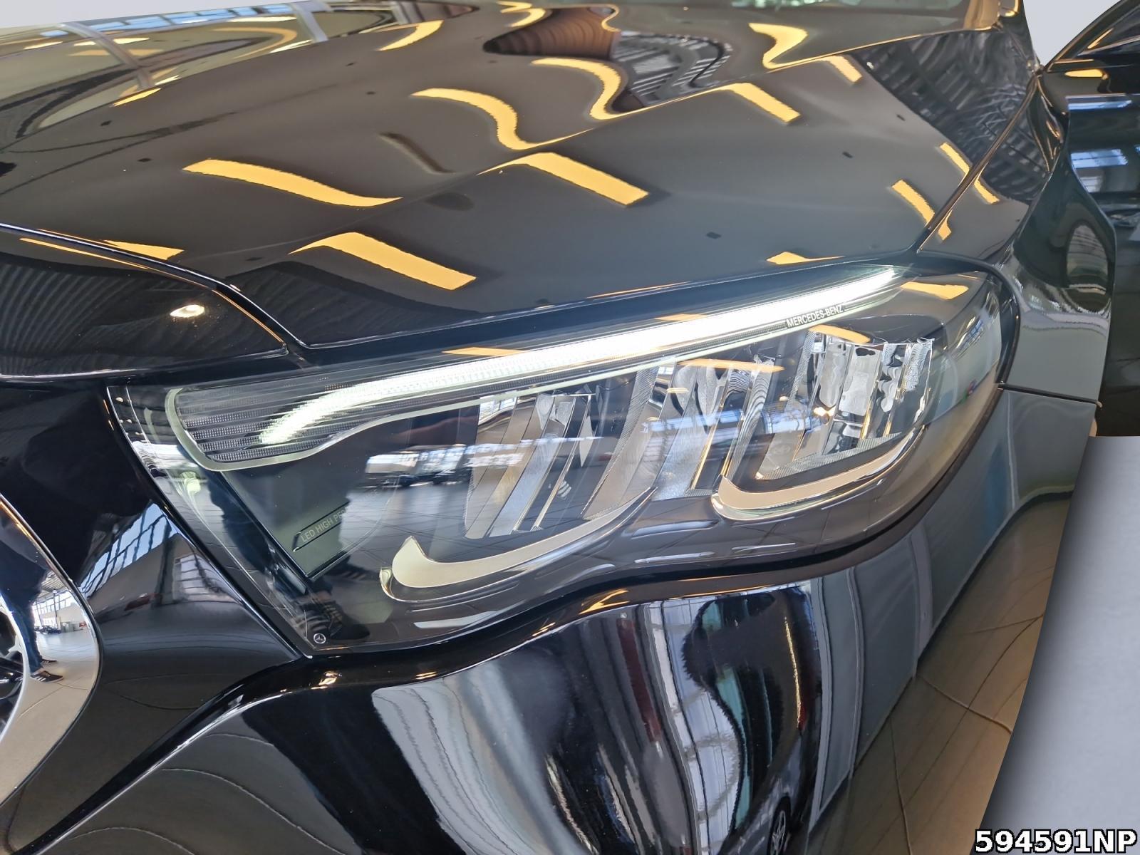 Fahrzeugabbildung Mercedes-Benz E 220 d AMG Night LED KEYLESS Ambiente CarPlay