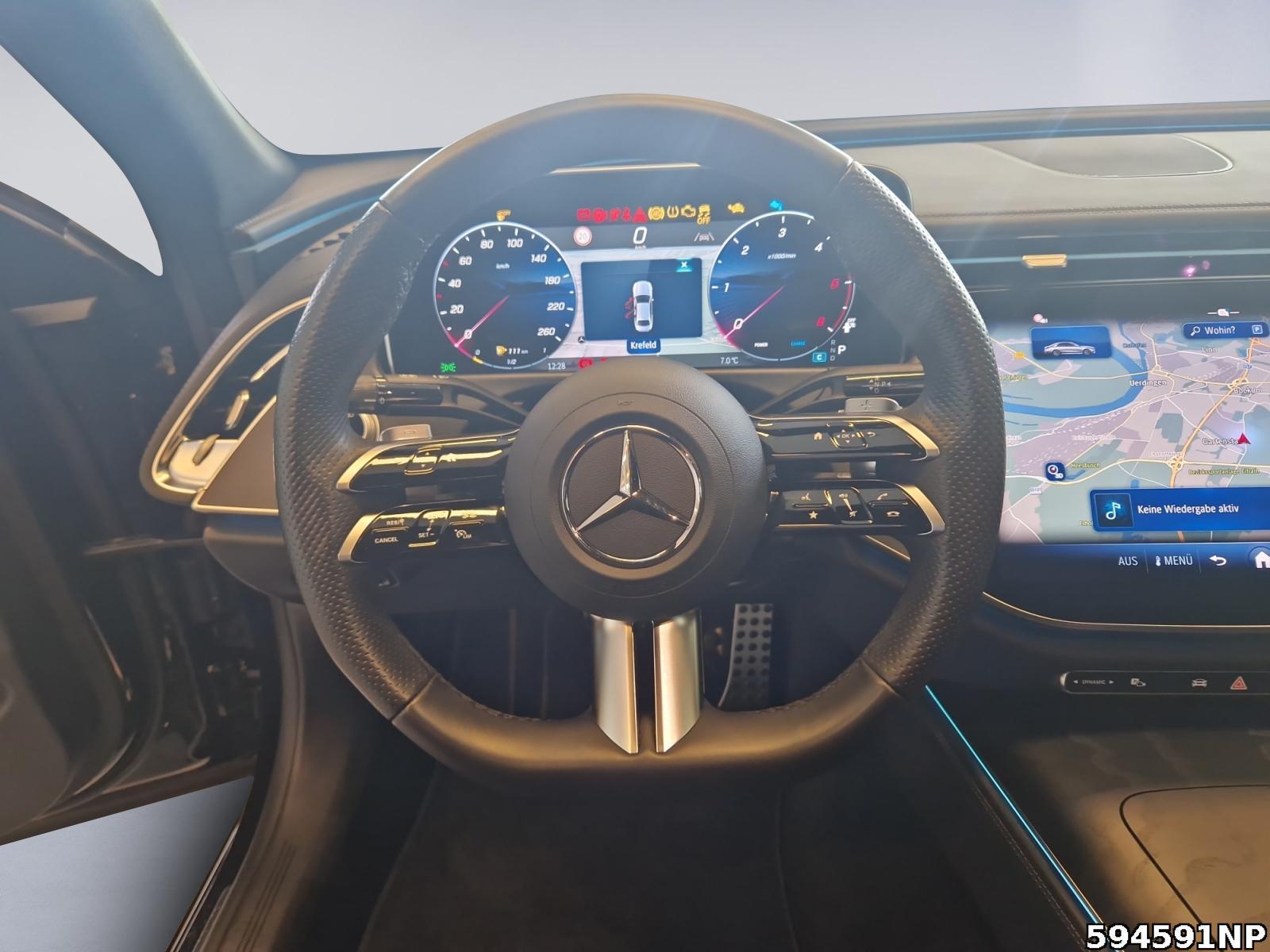 Fahrzeugabbildung Mercedes-Benz E 220 d AMG Night LED KEYLESS Ambiente CarPlay