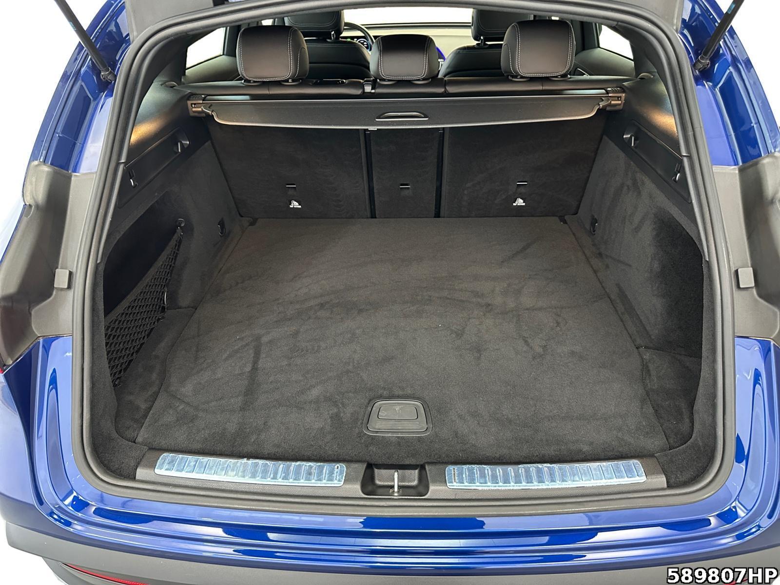 Fahrzeugabbildung Mercedes-Benz EQC 4M AMG 360° Anhängerkupplung SOH 97,5 %