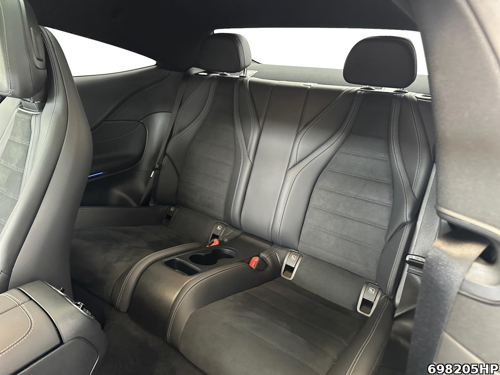 Fahrzeugabbildung Mercedes-Benz CLE 300 4M AMG DIGITAl LIGHT Panorama DISTRONIC