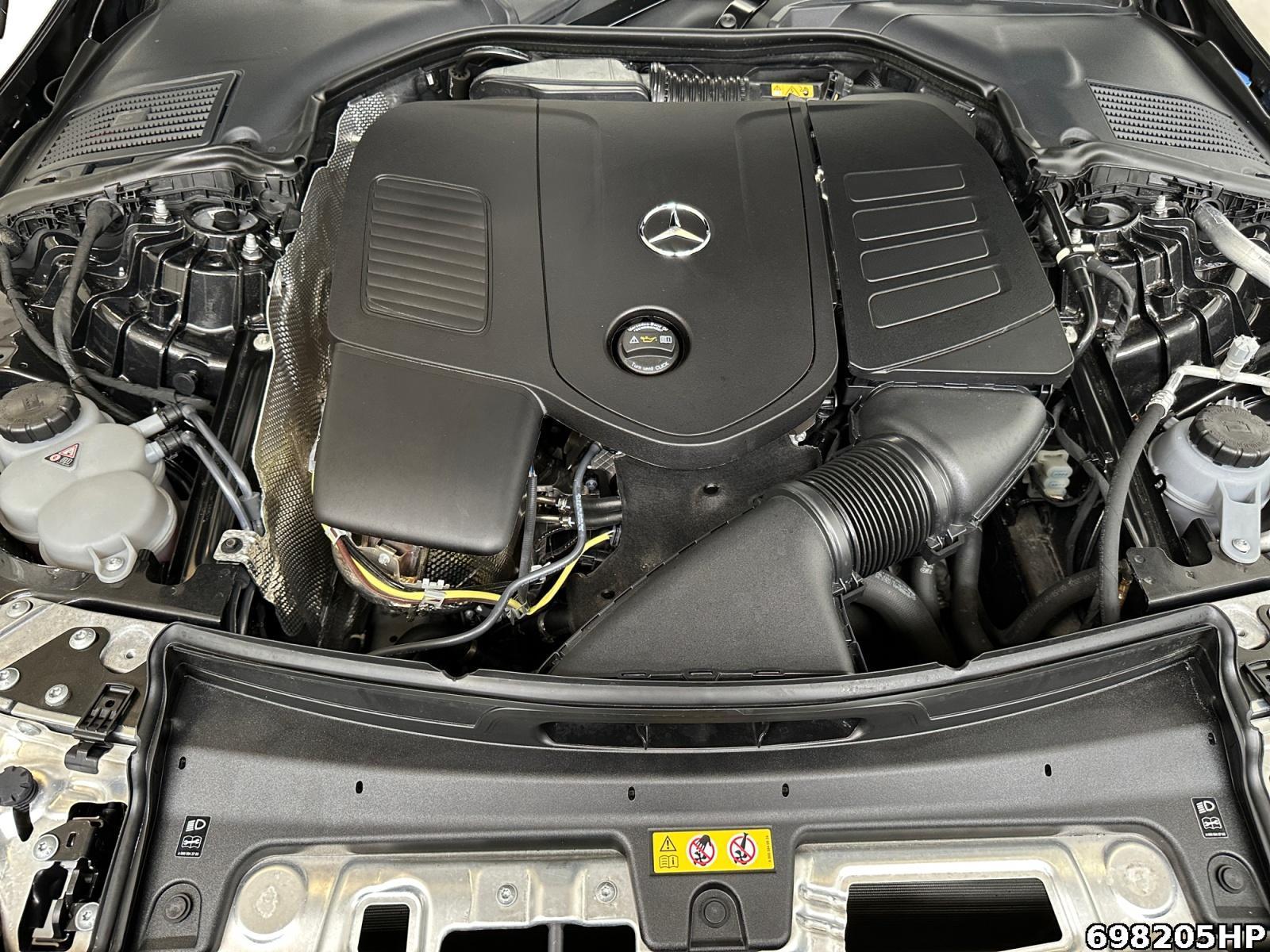 Fahrzeugabbildung Mercedes-Benz CLE 300 4M AMG DIGITAl LIGHT Panorama DISTRONIC